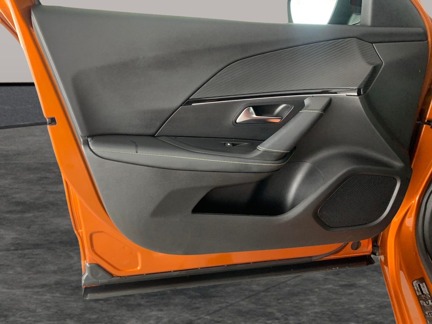 Used Peugeot E-2008 2022 for sale - 77135146: Photo 29