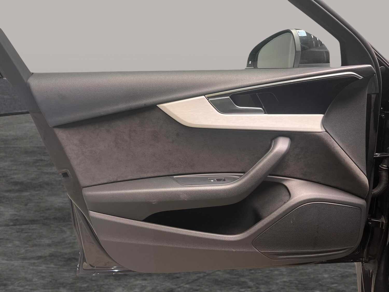 Used Audi A4 for sale - 77810563: Photo 26