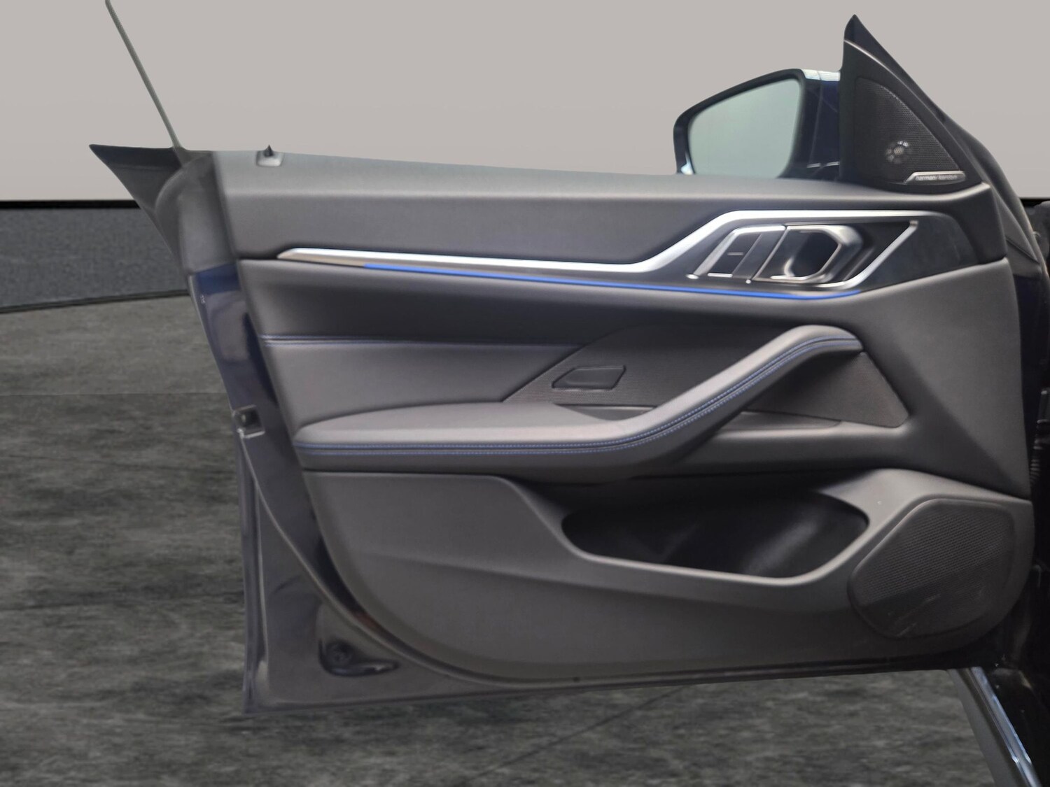 Used BMW i4 2023 for sale - 77493119: Photo 24