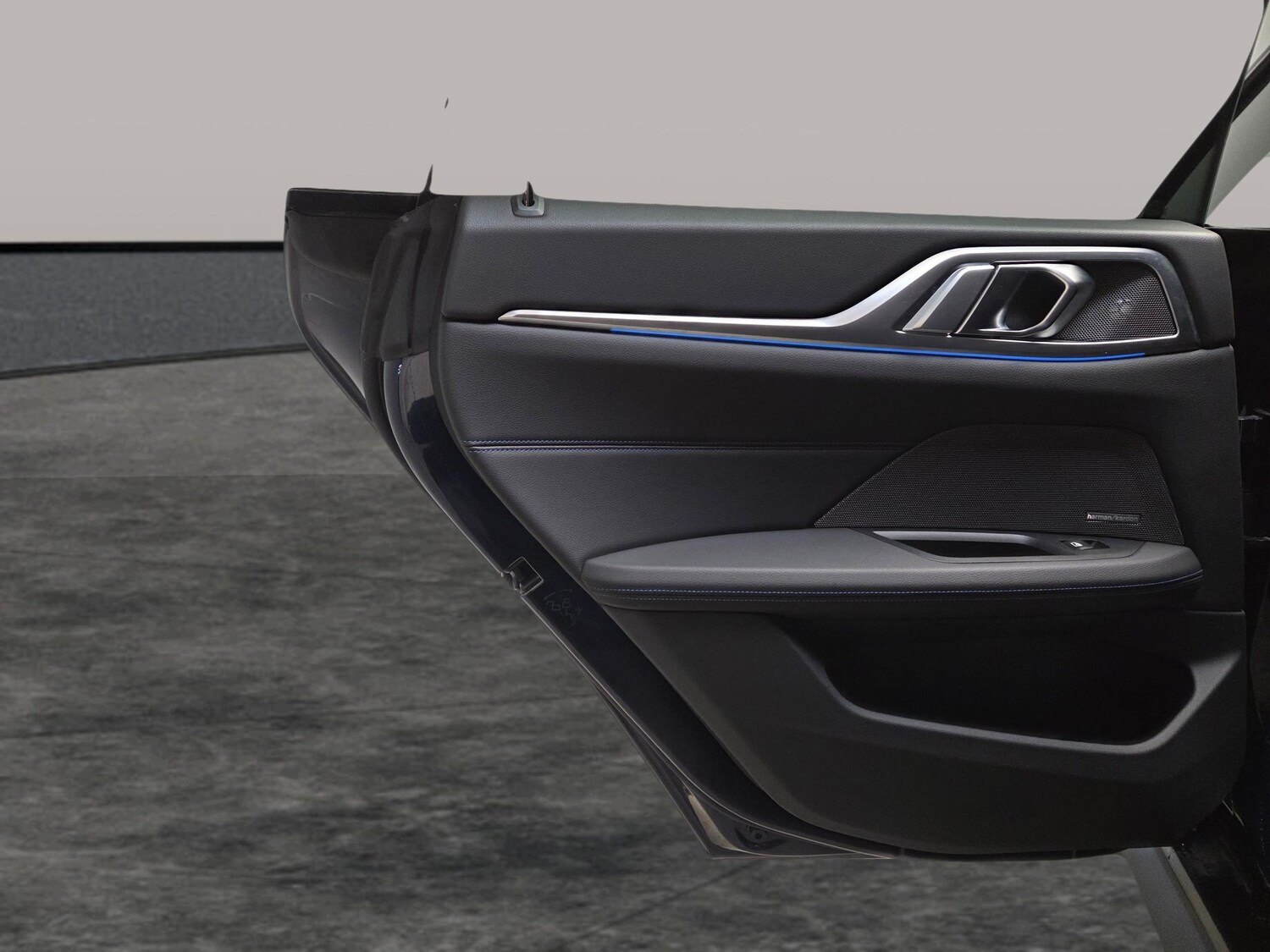 Used BMW i4 2023 for sale - 77493119: Photo 25