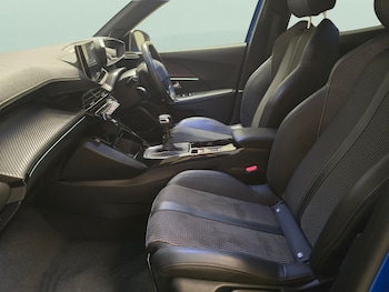 Used Peugeot 2008 2022 for sale - 76626184: Photo