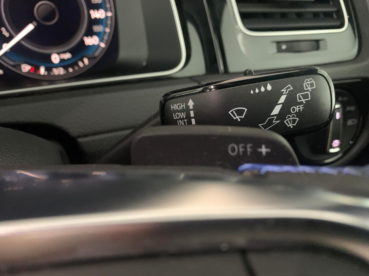 Used Volkswagen Golf 2020 for sale - 76464119: Photo 23