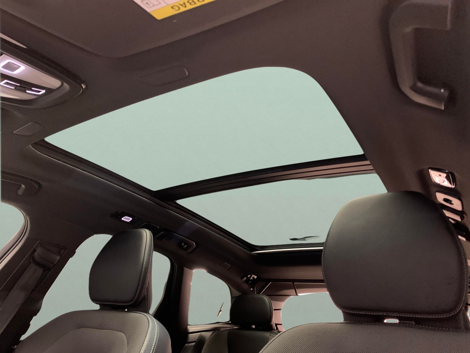 Used Volvo XC60 2021 for sale - 77255623: Photo 5