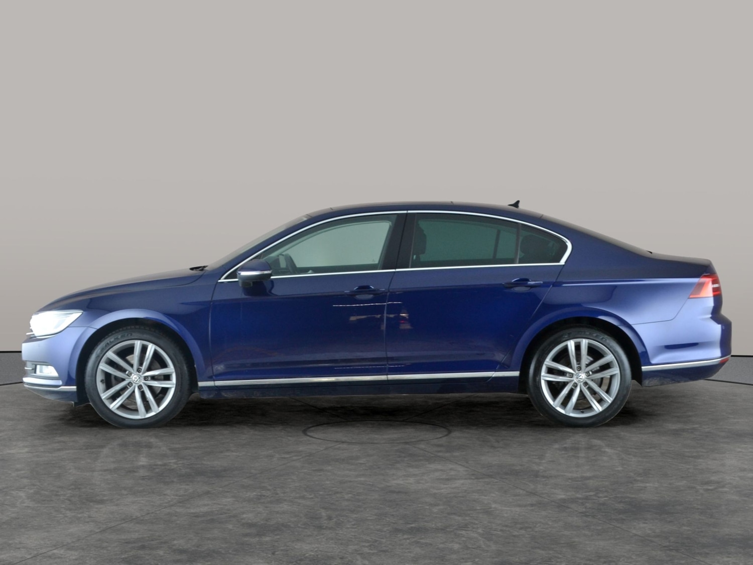 Used Volkswagen Passat 2018 for sale - 77458073: Photo 13