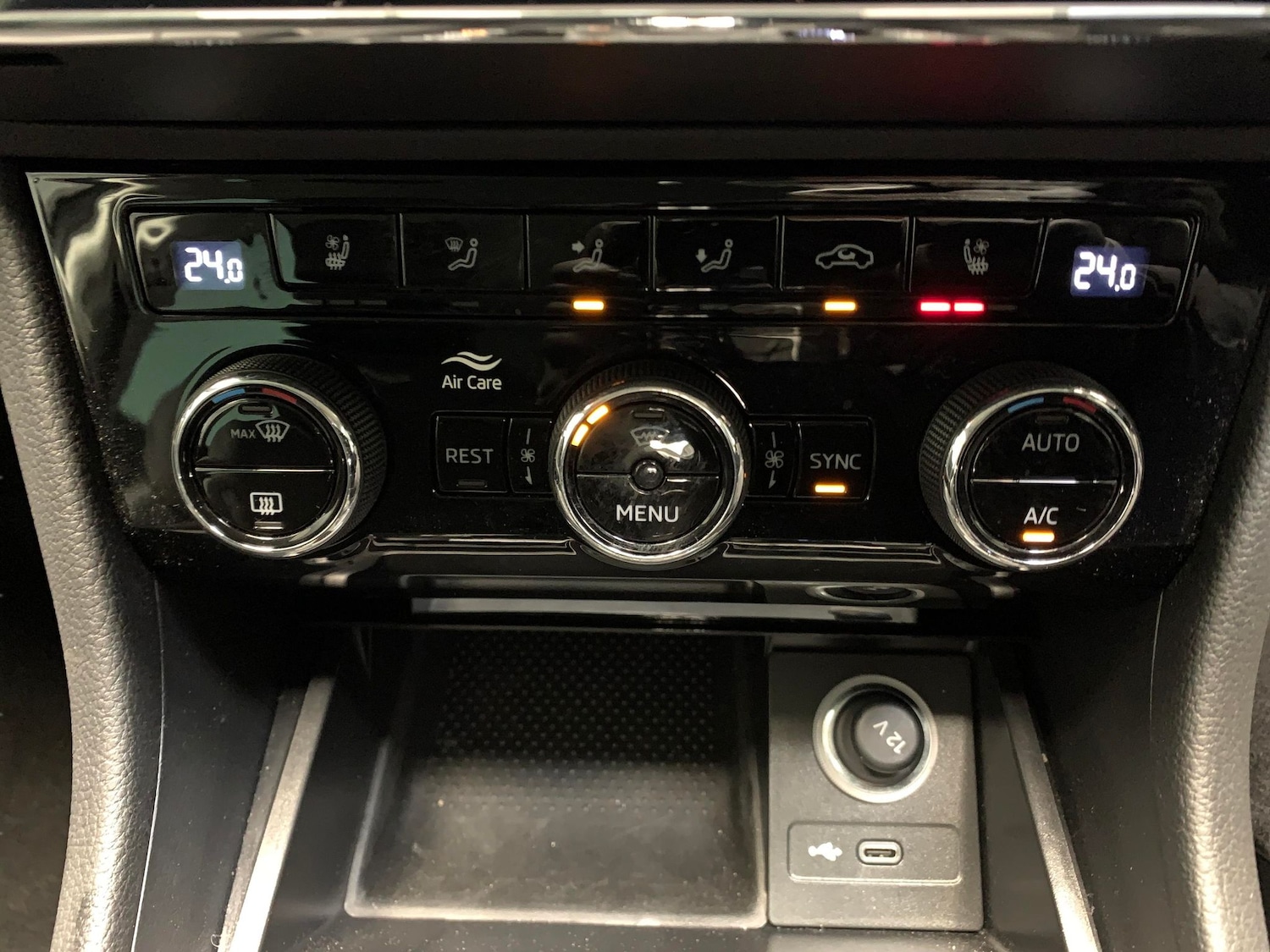 Used Skoda Superb 2023 for sale - 76704223: Photo 20