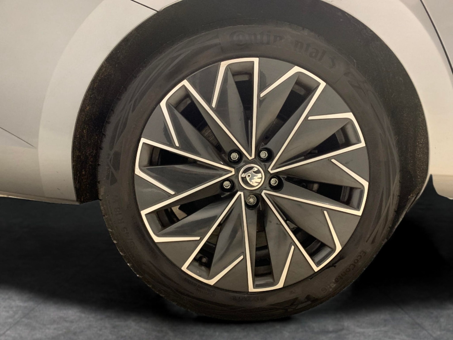 Used Skoda Superb 2023 for sale - 76704223: Photo 24