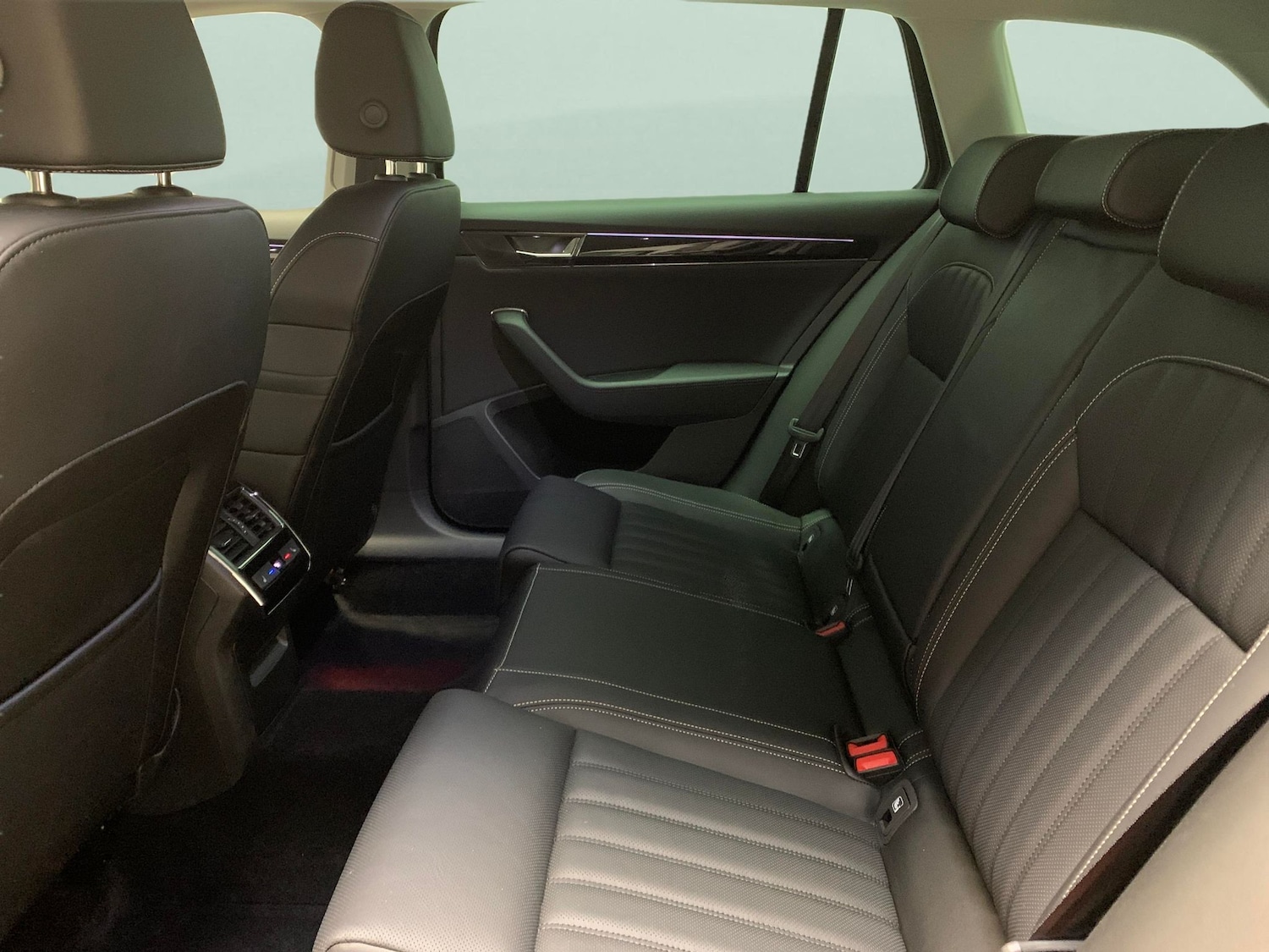 Used Skoda Superb 2023 for sale - 76704223: Photo 25