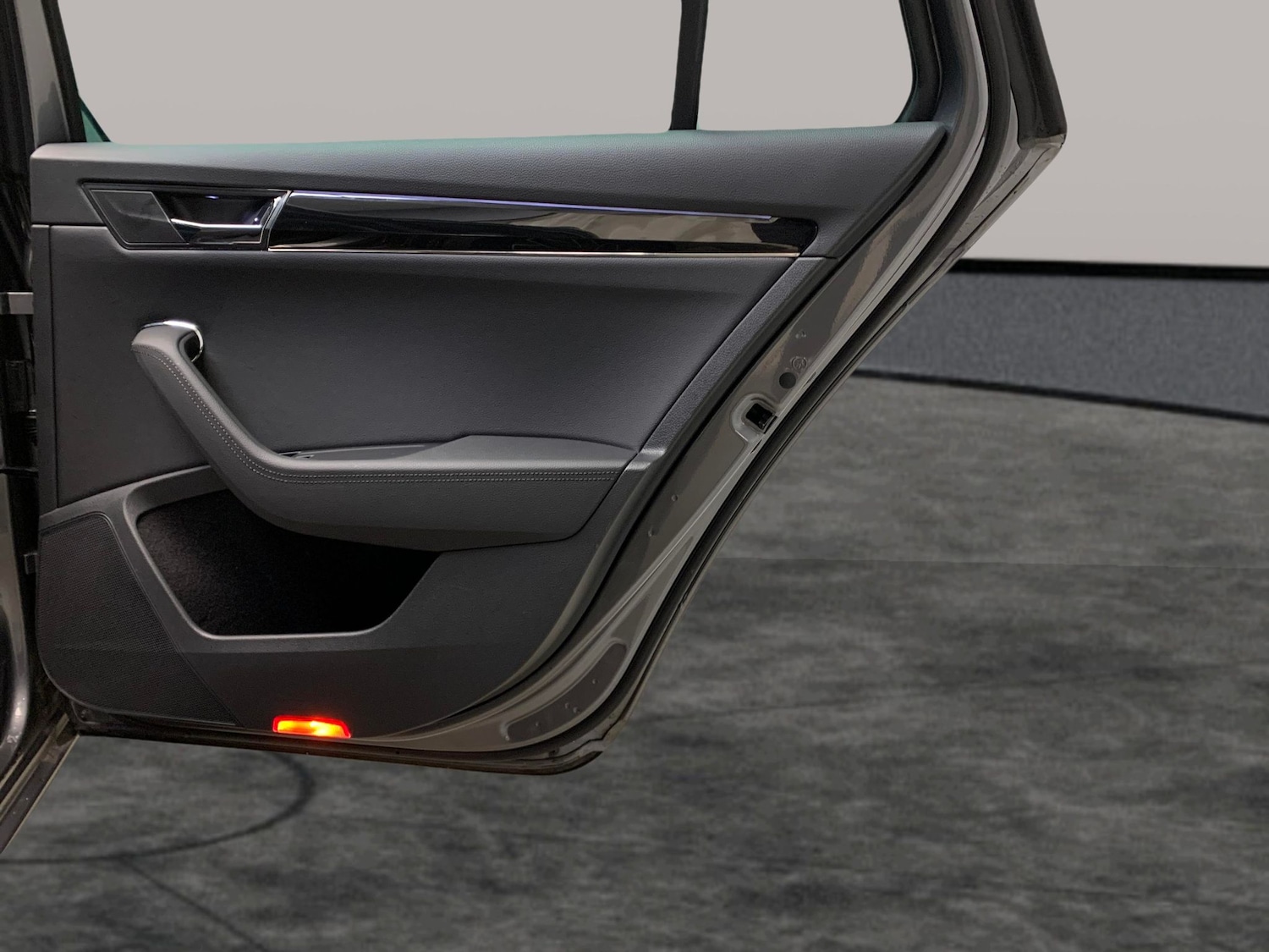 Used Skoda Superb 2023 for sale - 76704223: Photo 28