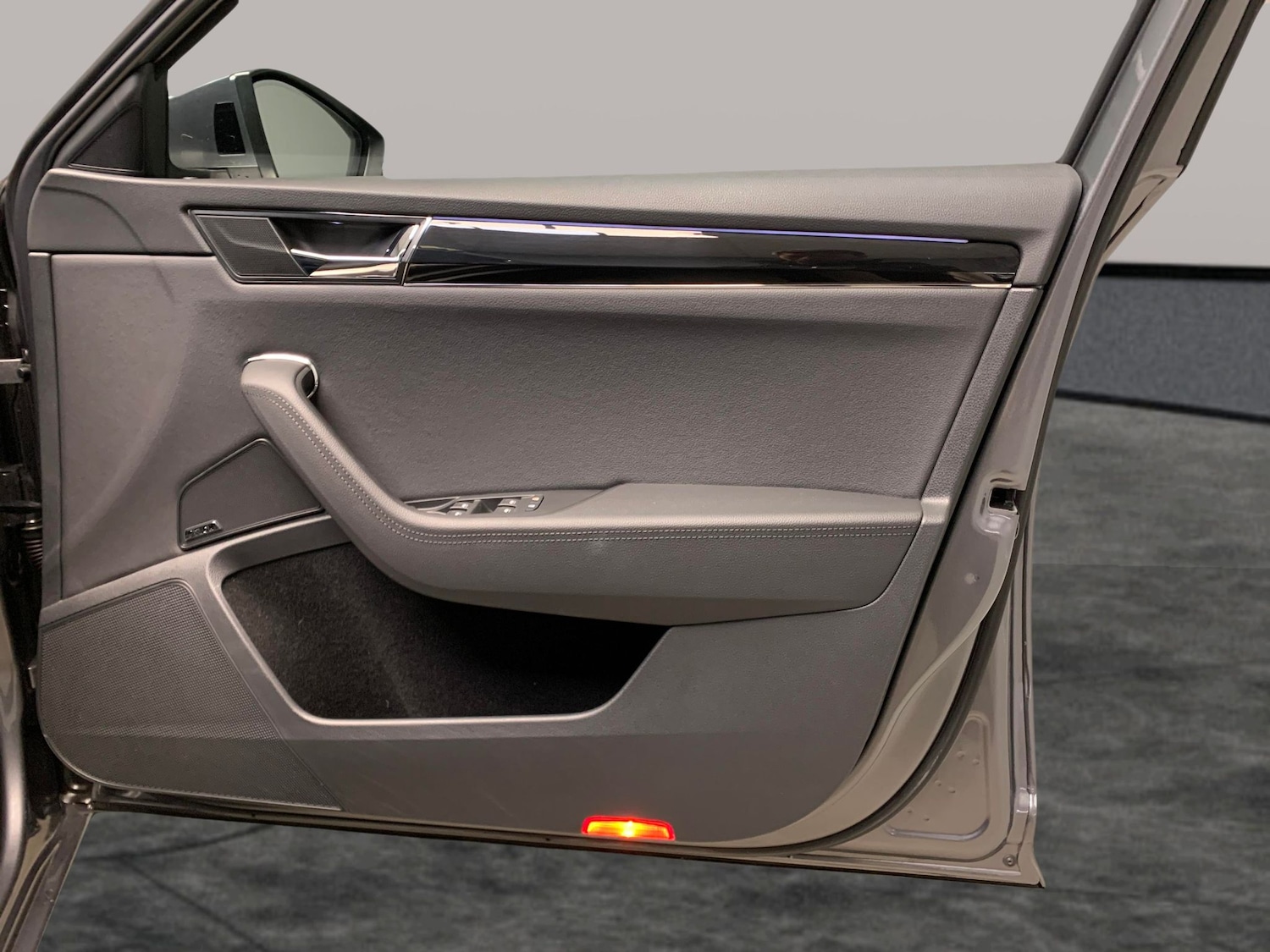 Used Skoda Superb 2023 for sale - 76704223: Photo 29