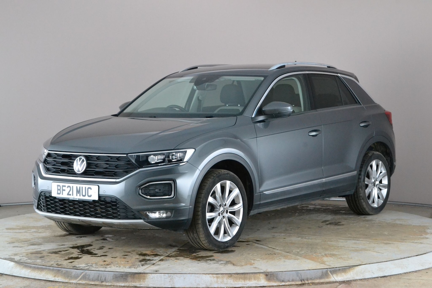 Used Volkswagen T-Roc 2021 for sale - 77746472: Photo 1