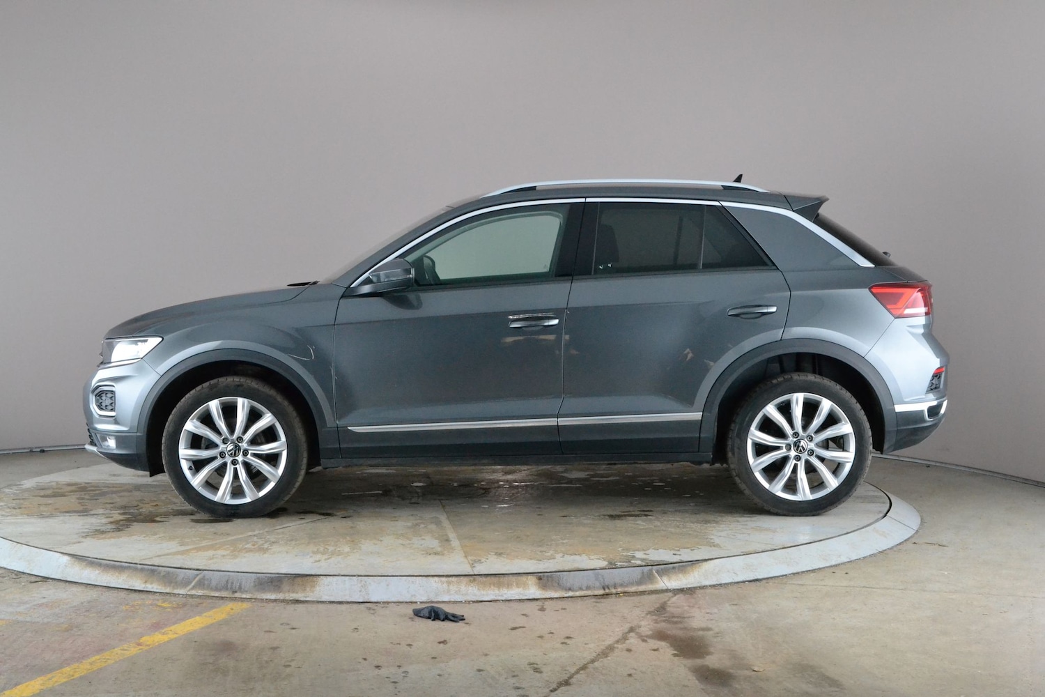 Used Volkswagen T-Roc 2021 for sale - 77746472: Photo 12