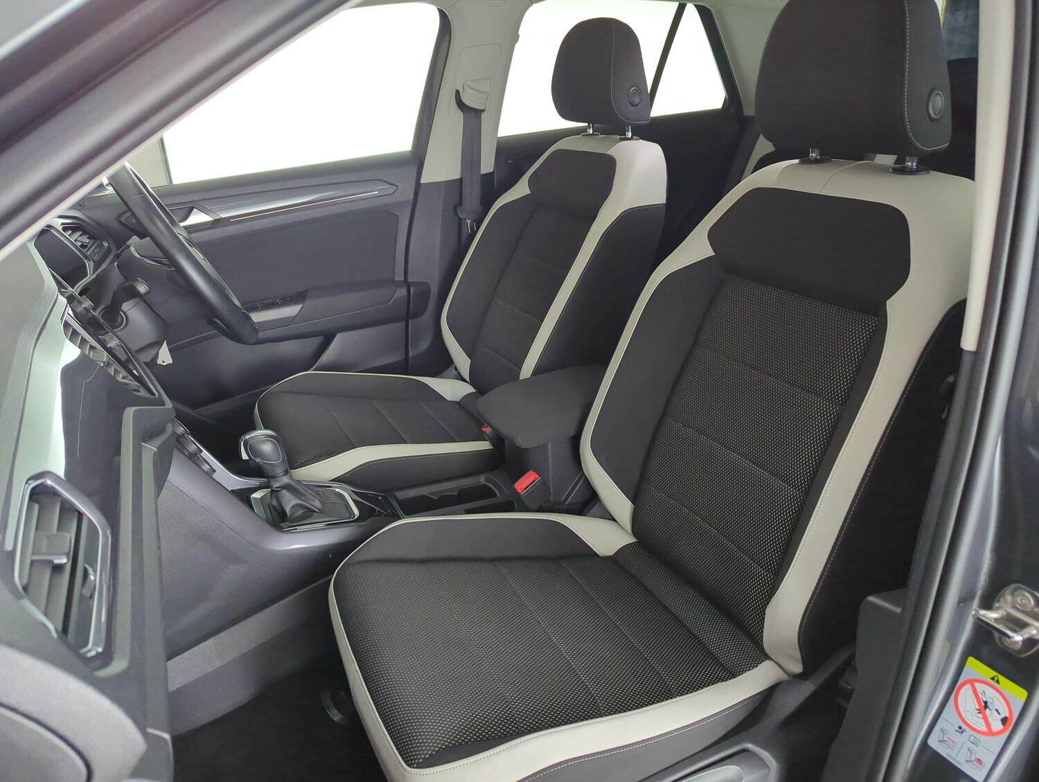 Used Volkswagen T-Roc 2021 for sale - 77746472: Photo 13