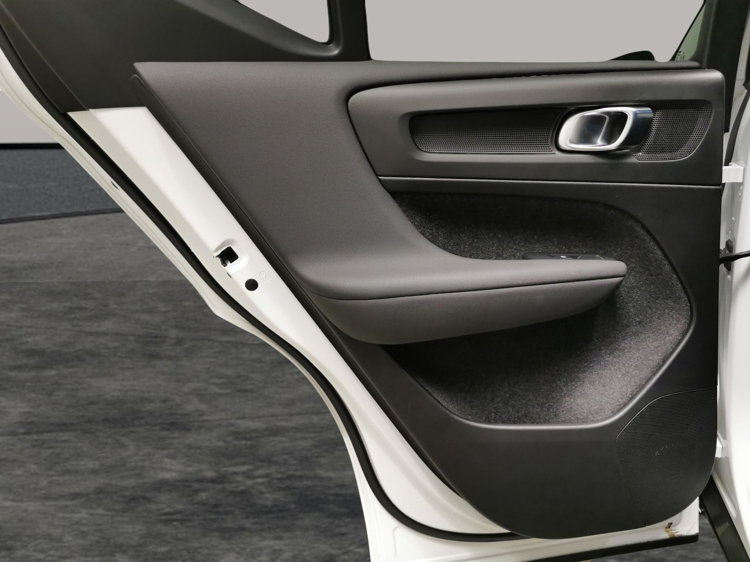 Used Volvo XC40 2023 for sale - 77159889: Photo 26