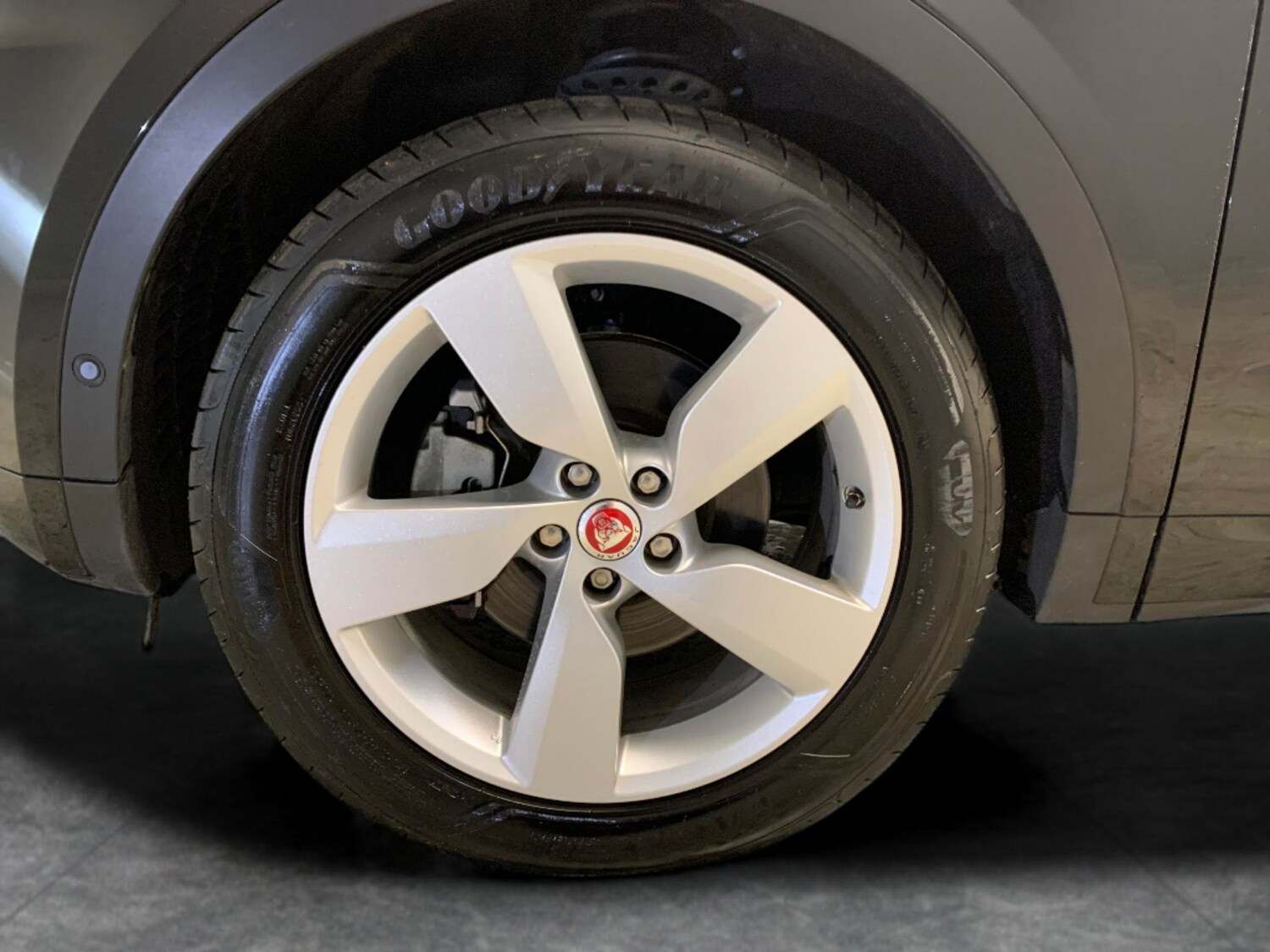 Used Jaguar E-Pace 2019 for sale - 77676079: Photo 22