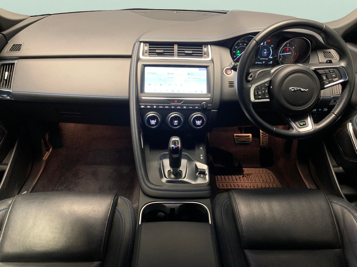 Used Jaguar E-Pace 2019 for sale - 77676079: Photo 7