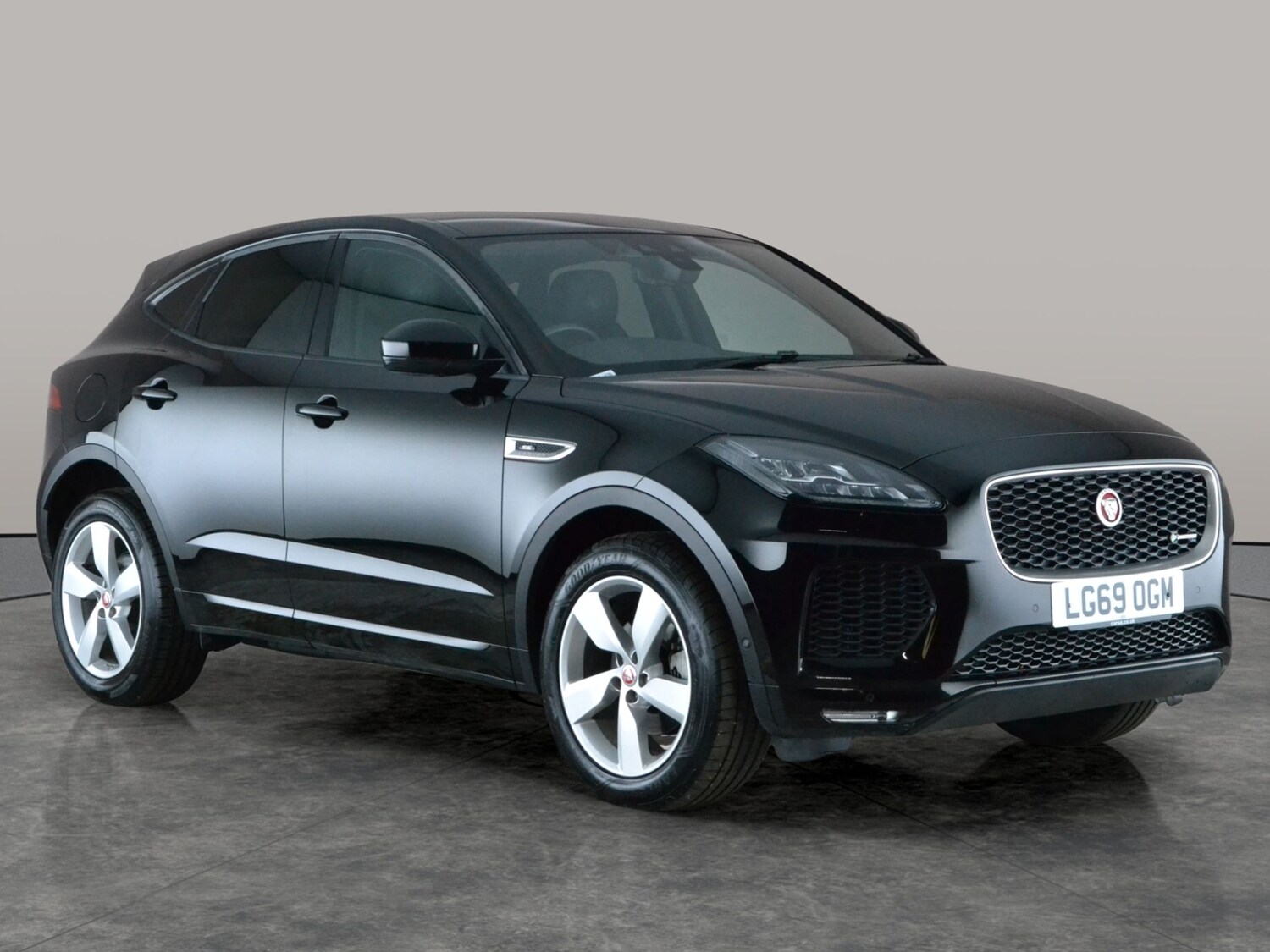 Used Jaguar E-Pace 2019 for sale - 77676079: Photo 8