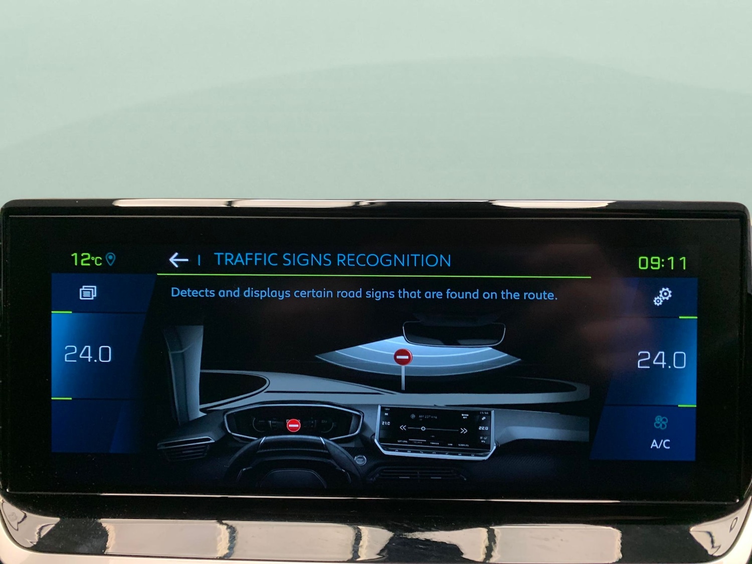 Used Peugeot E-2008 2022 for sale - 77186712: Photo 21