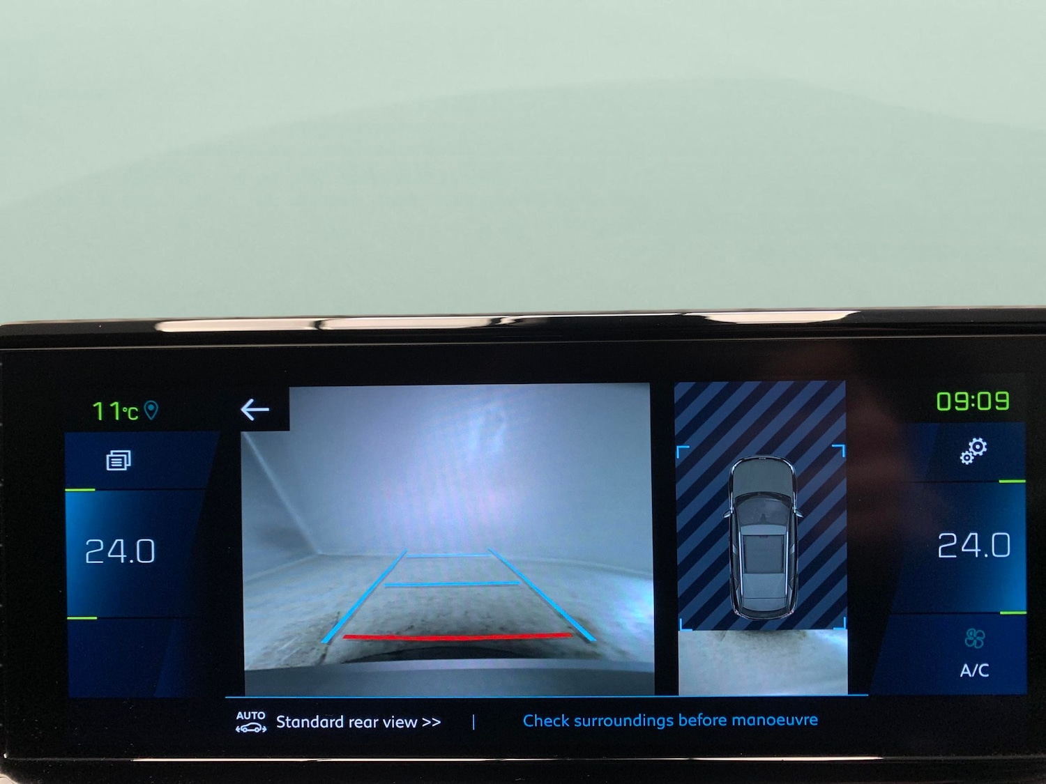 Used Peugeot E-2008 2022 for sale - 77186712: Photo 5