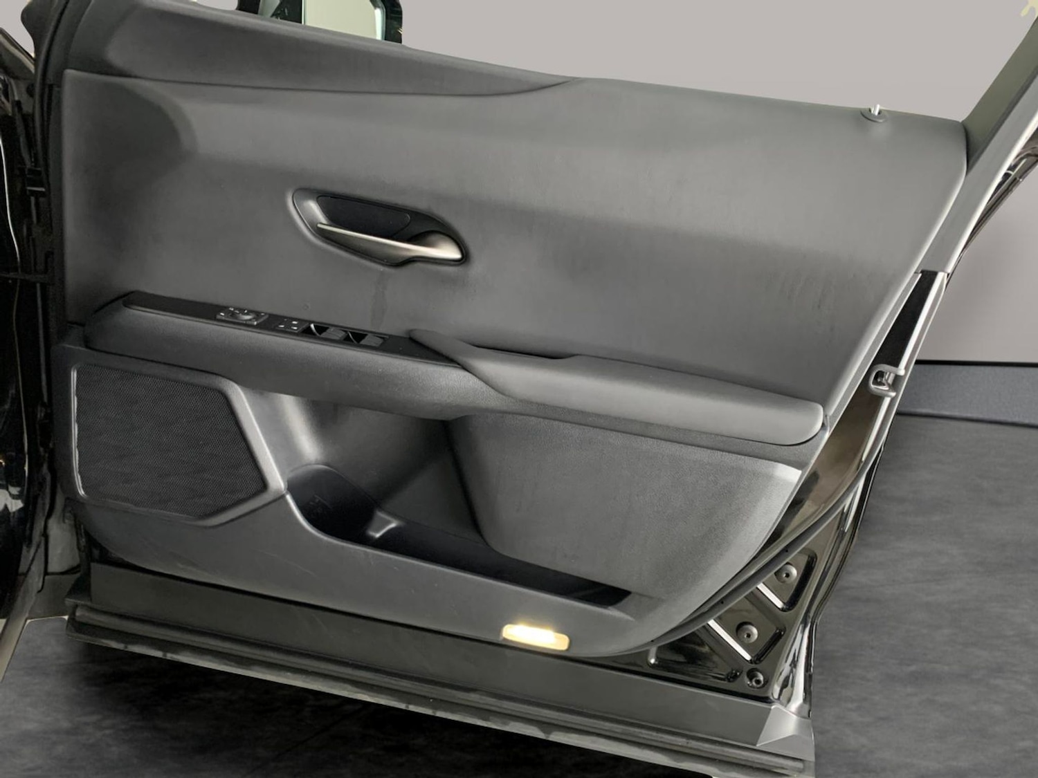 Used Lexus UX 2021 for sale - 76704211: Photo 36