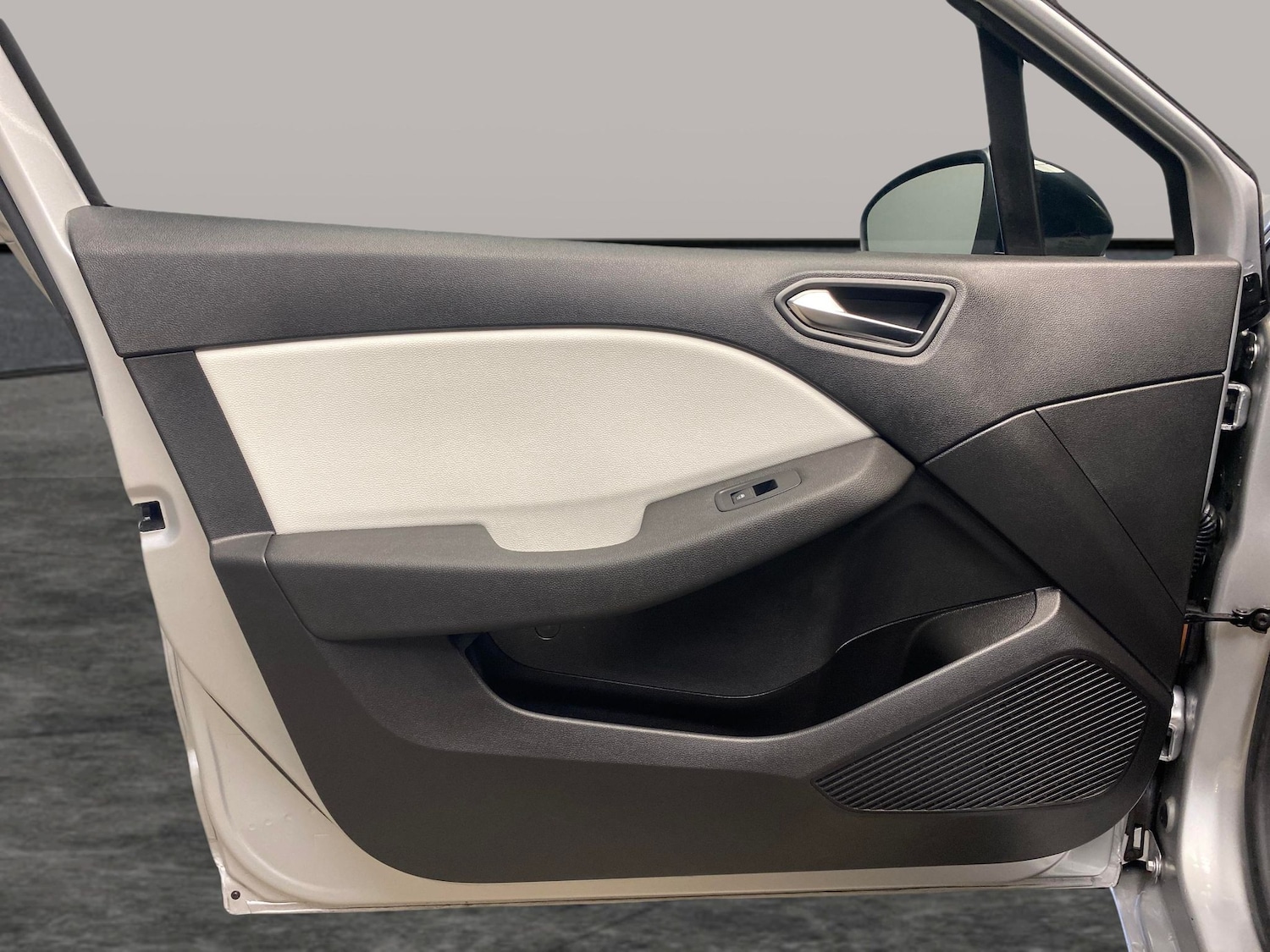 Used Renault Clio 2023 for sale - 78199731: Photo 28