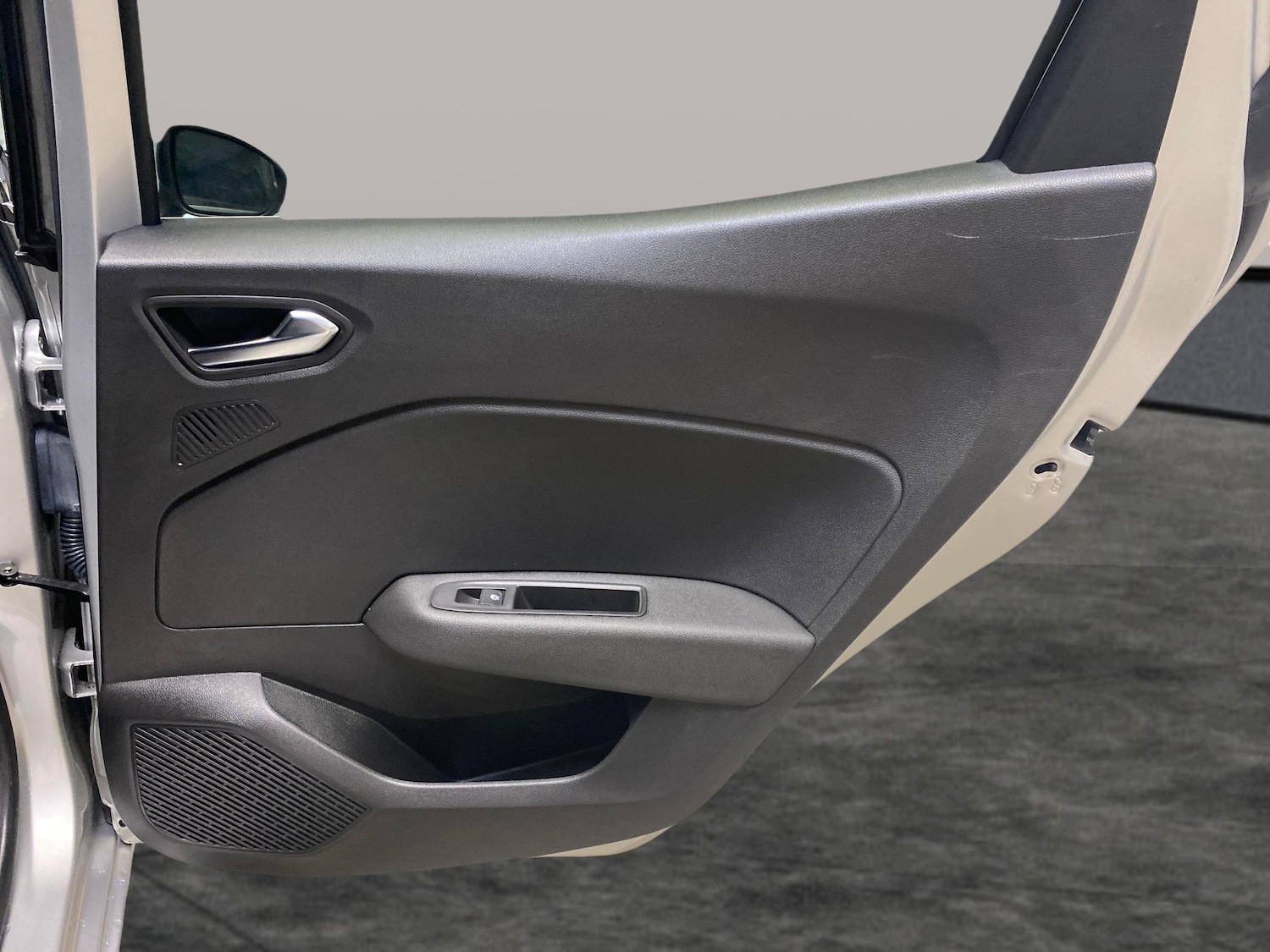 Used Renault Clio 2023 for sale - 78199731: Photo 30