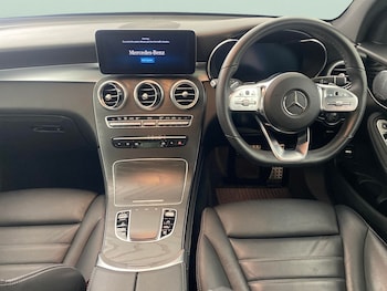 Used Mercedes-Benz GLC 2020 for sale - 77856125: Photo
