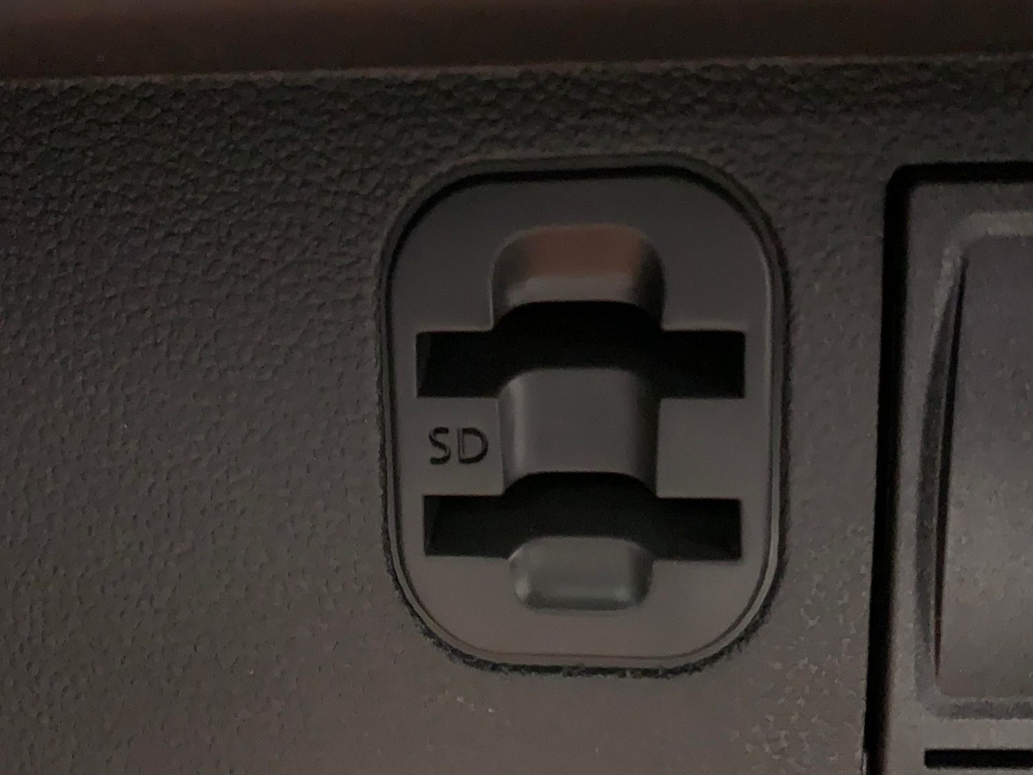 Used Volkswagen T-Roc 2023 for sale - 76693973: Photo 16