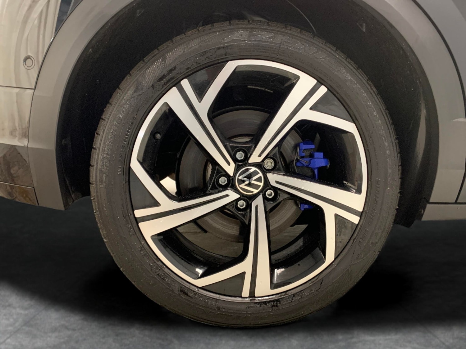 Used Volkswagen T-Roc 2023 for sale - 76693973: Photo 28