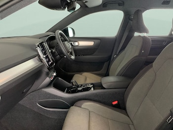 Used Volvo XC40 2022 for sale - 75945788: Photo