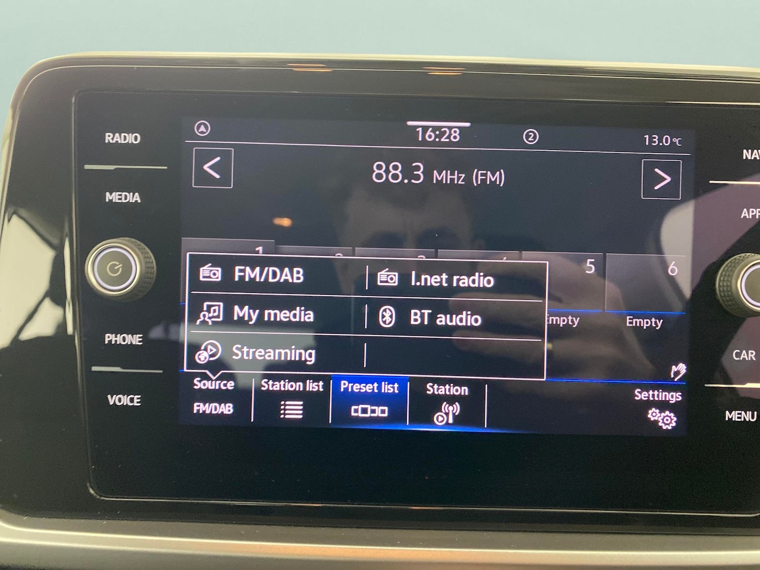 Used Volkswagen T-Roc 2023 for sale - 77069712: Photo 14