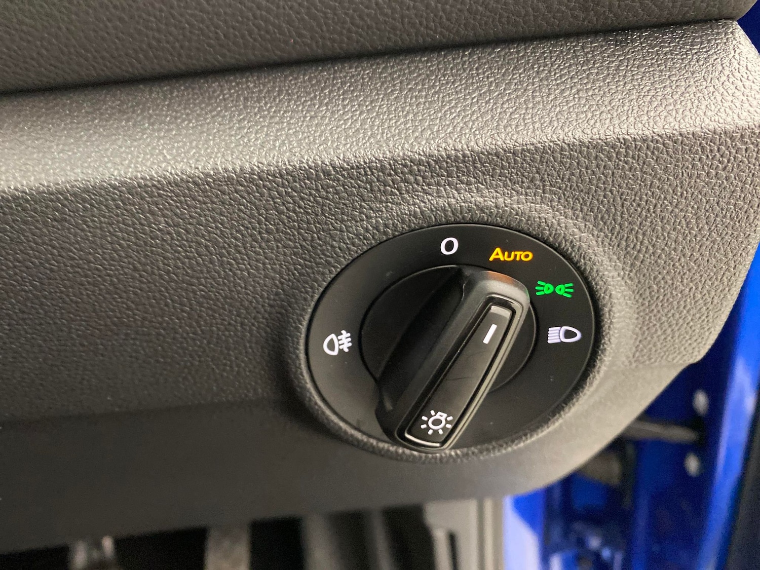 Used Volkswagen T-Roc 2023 for sale - 77069712: Photo 18