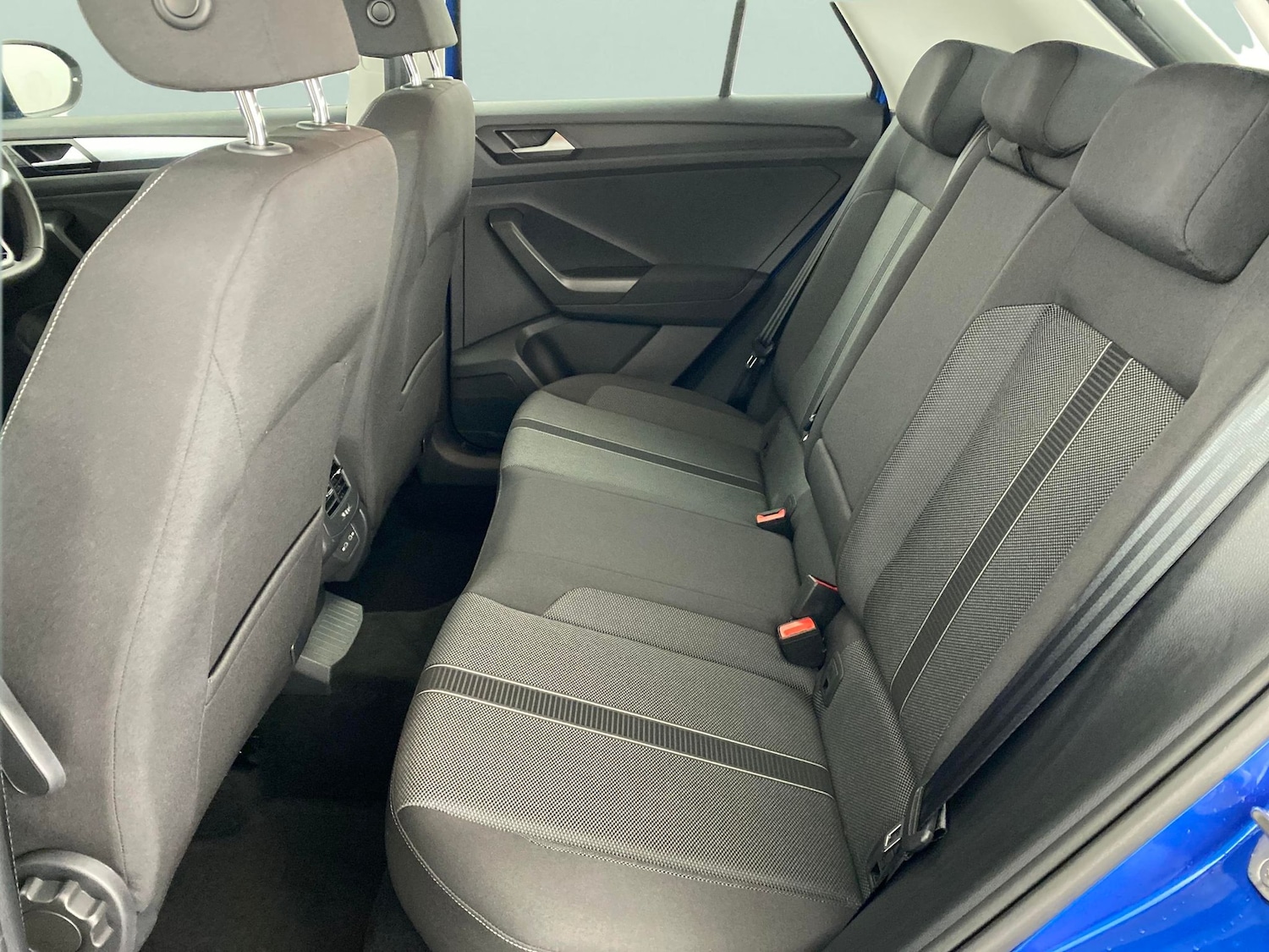 Used Volkswagen T-Roc 2023 for sale - 77069712: Photo 26