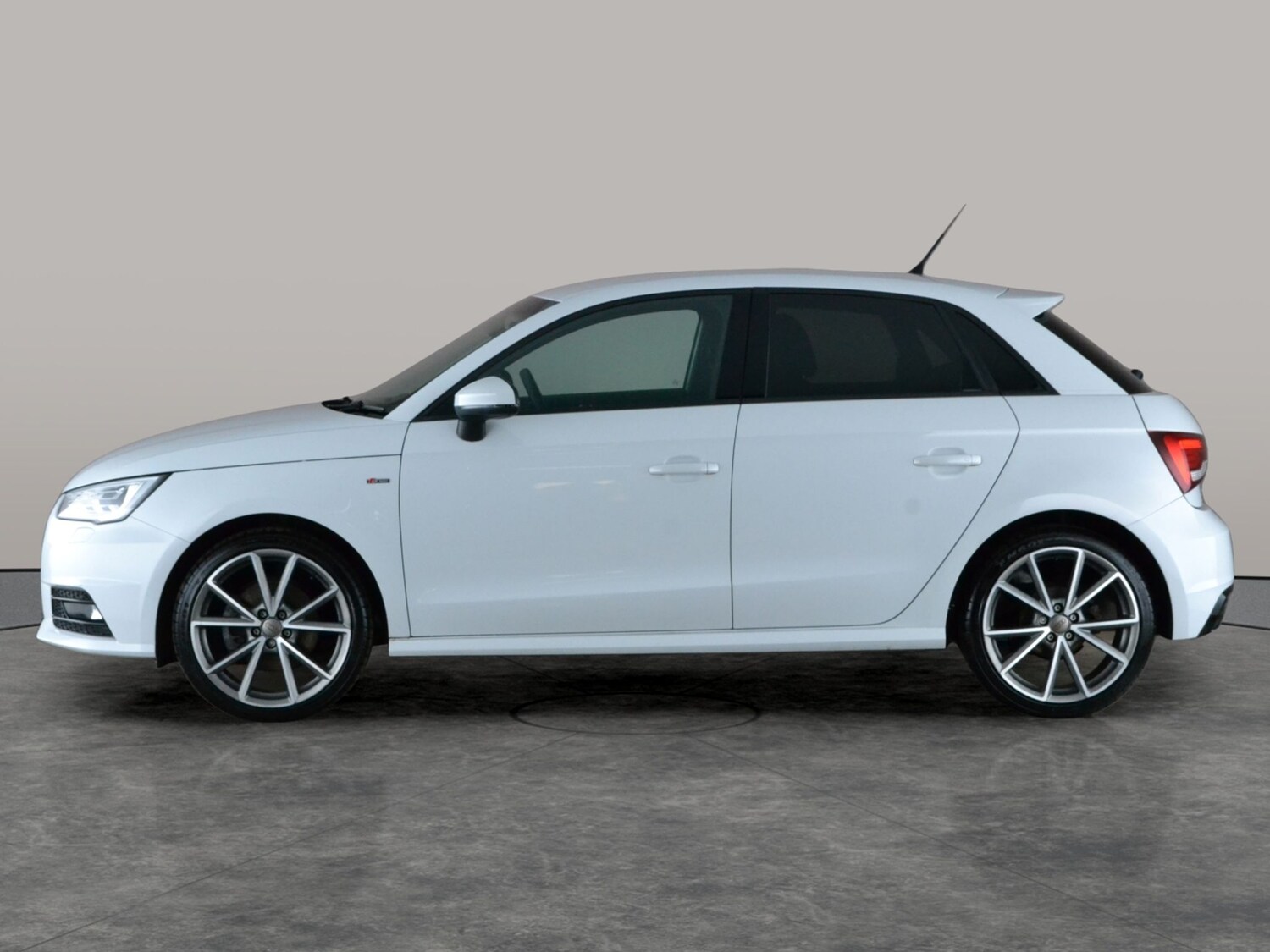 Used Audi A1 2018 for sale - 78144405: Photo 13