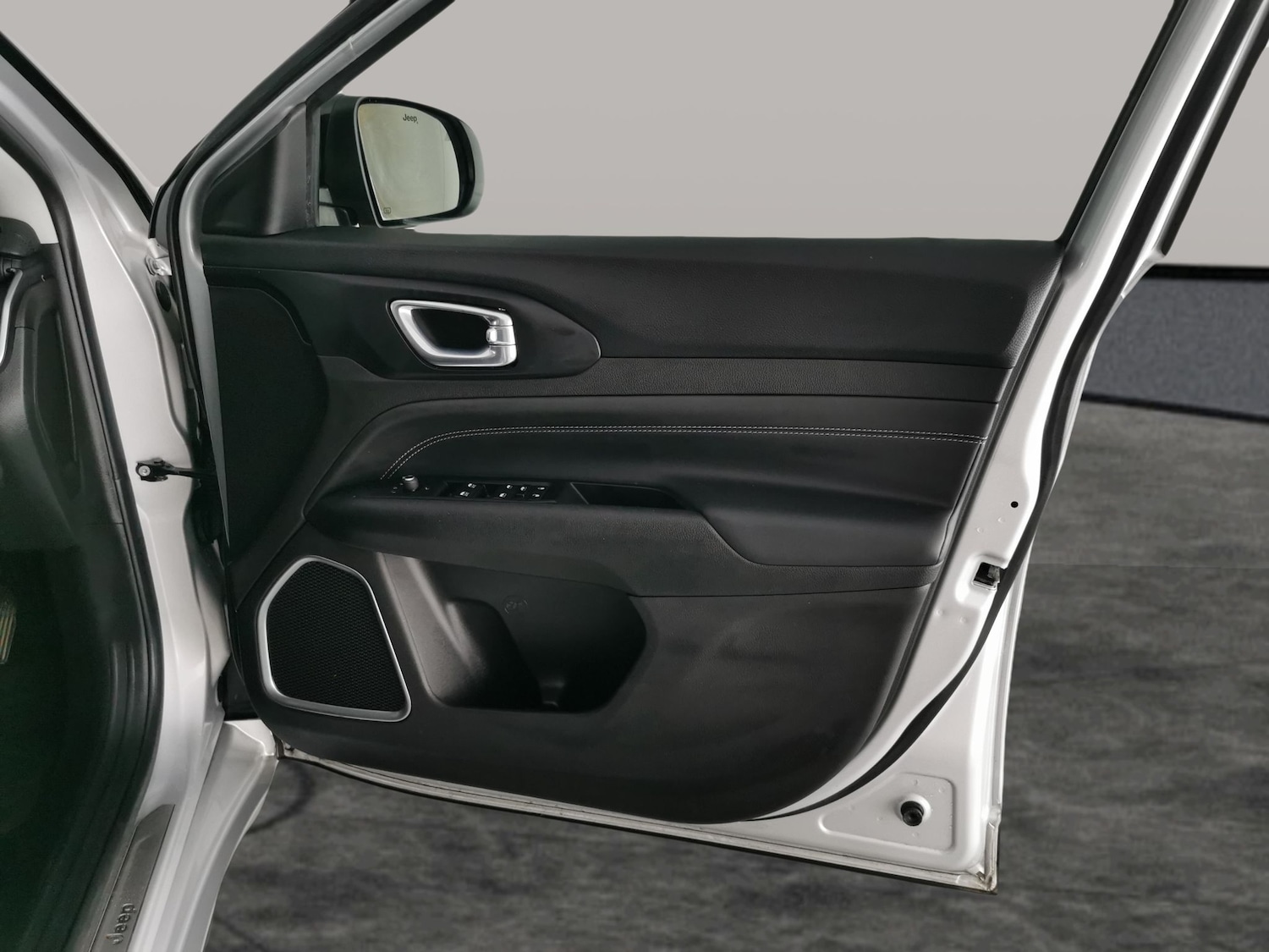 Used Jeep Compass 2023 for sale - 77046076: Photo 28