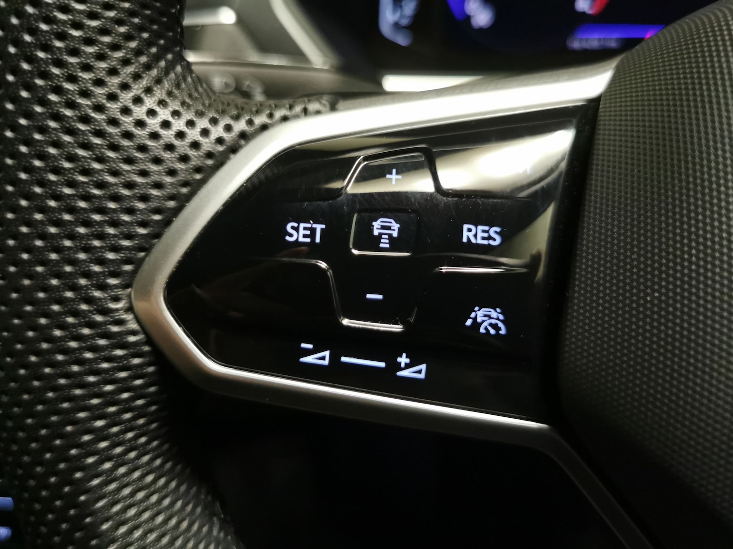 Used Volkswagen Tiguan 2023 for sale - 76773848: Photo 18