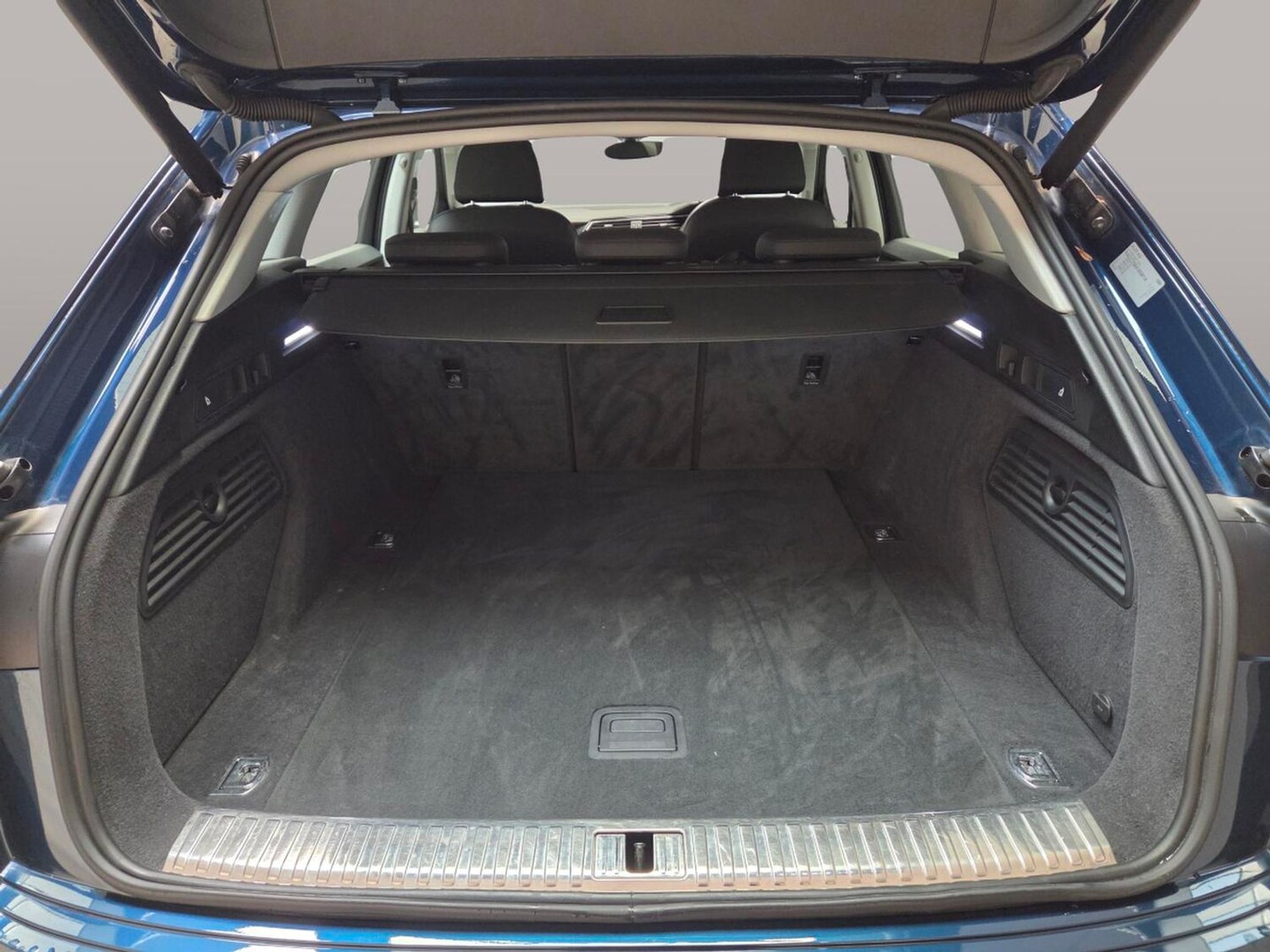 Used Audi e-tron 2020 for sale - 77698632: Photo 34