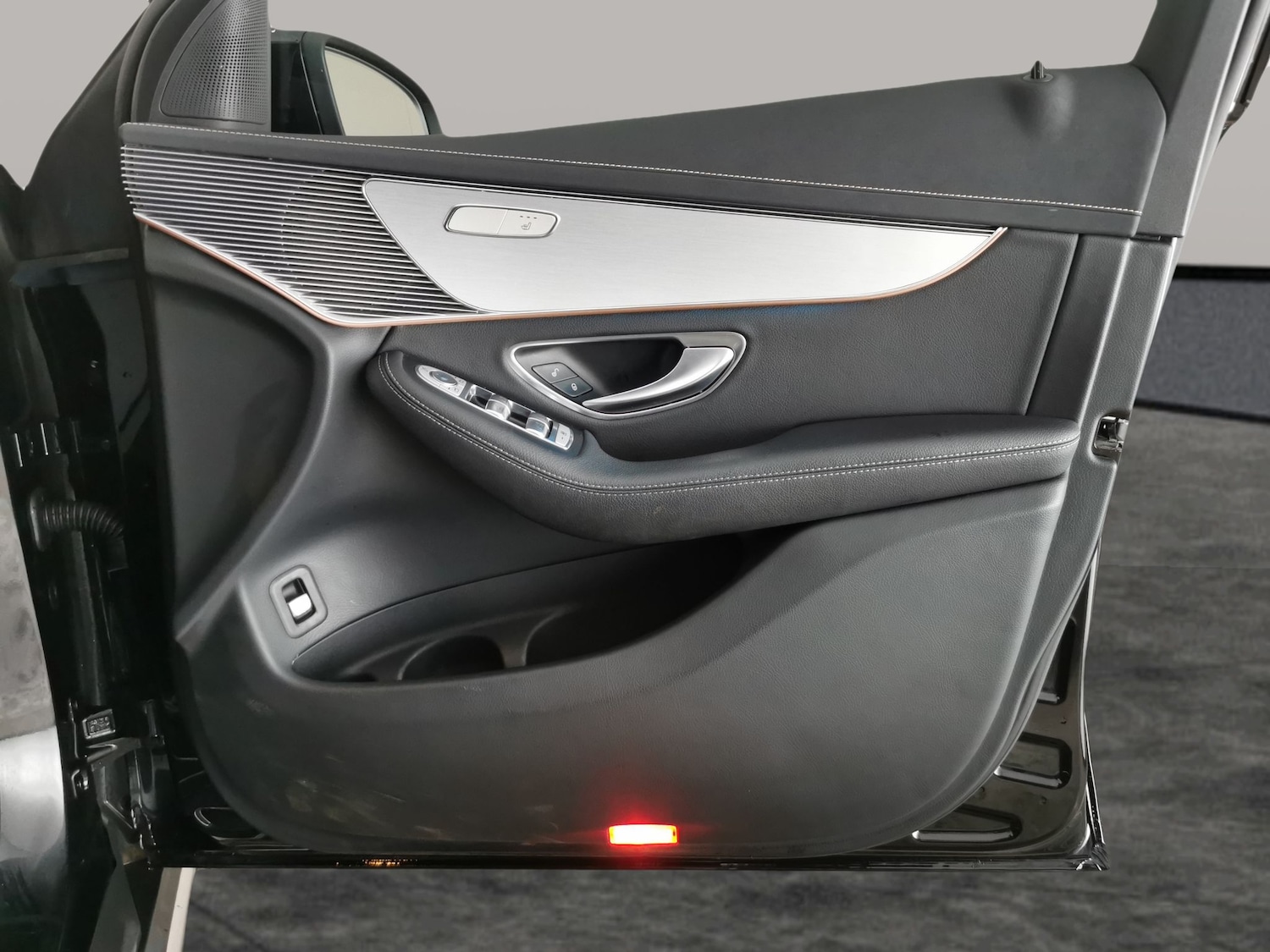 Used Mercedes-Benz EQC 2022 for sale - 77746429: Photo 32