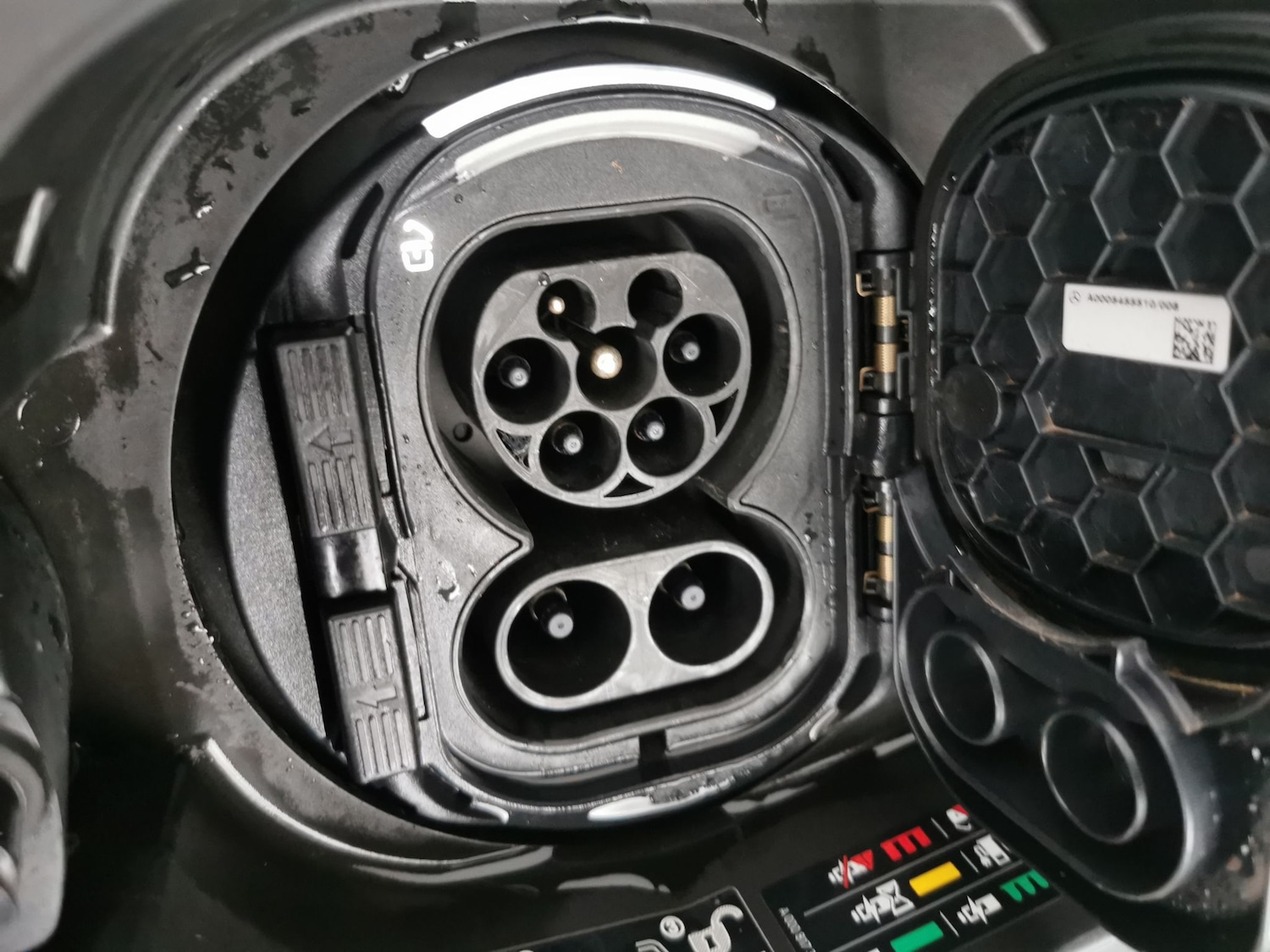 Used Mercedes-Benz EQC 2022 for sale - 77746429: Photo 36