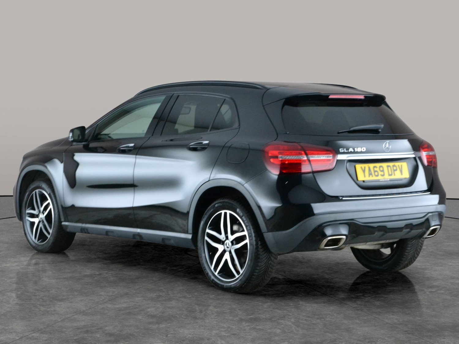 Used Mercedes-Benz GLA 2019 for sale - 77619600: Photo 12