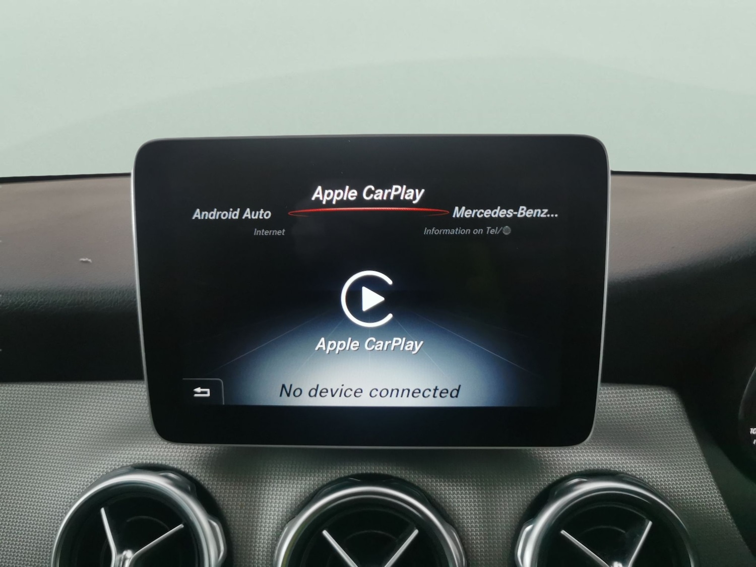 Used Mercedes-Benz GLA 2019 for sale - 77619600: Photo 15