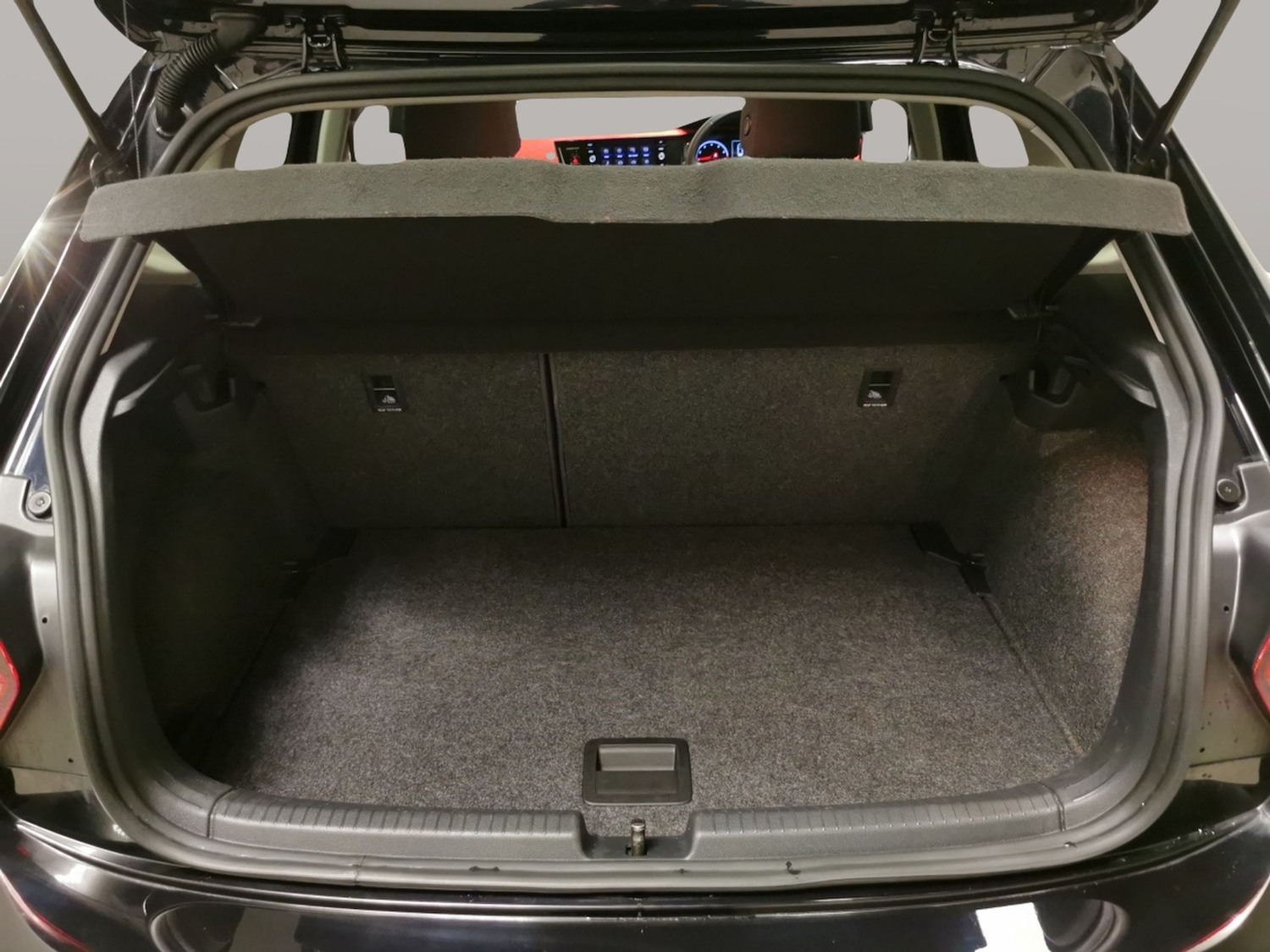 Used Volkswagen Polo 2018 for sale - 78009896: Photo 33