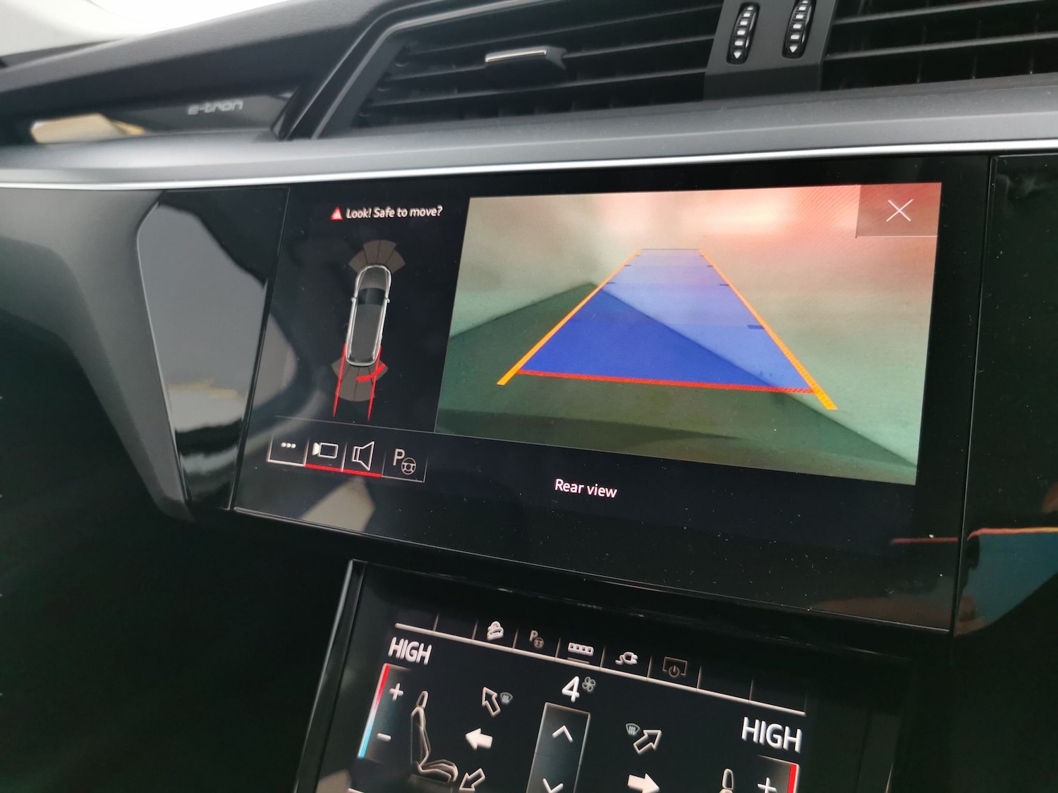 Used Audi e-tron 2021 for sale - 77984633: Photo 6