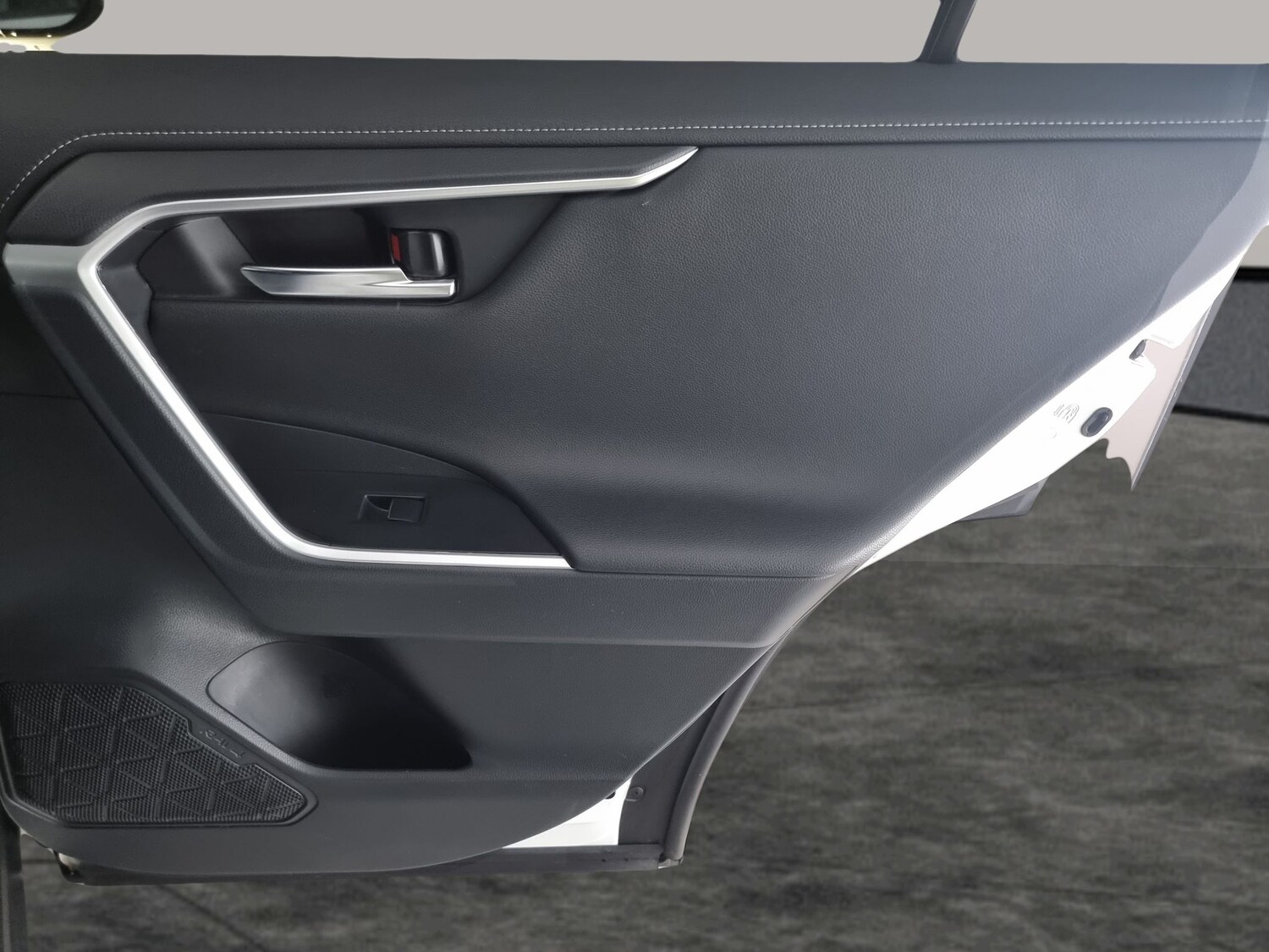 Used Toyota RAV4 2021 for sale - 77815112: Photo 29