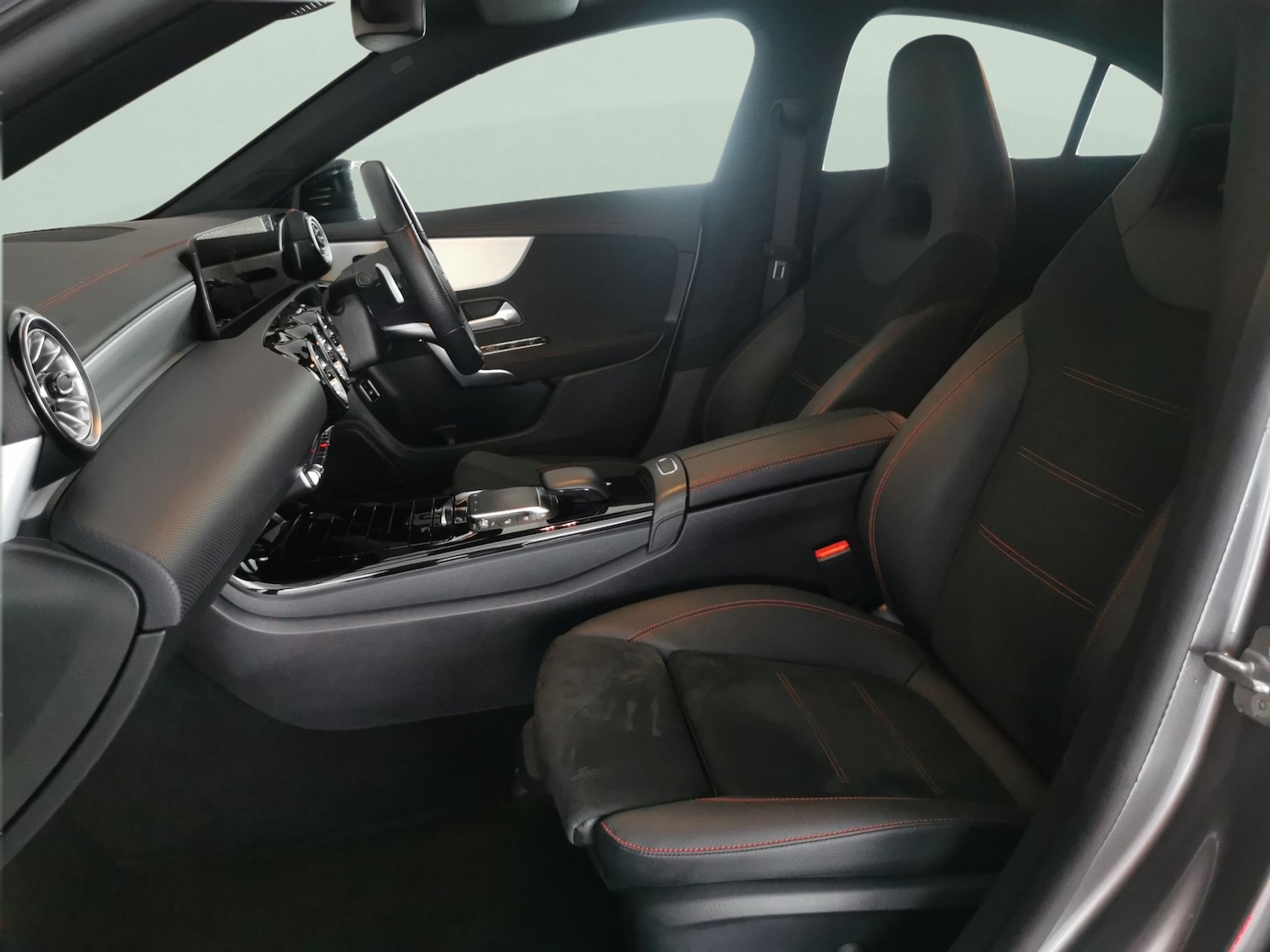 Used Mercedes-Benz CLA 2023 for sale - 77552671: Photo 4