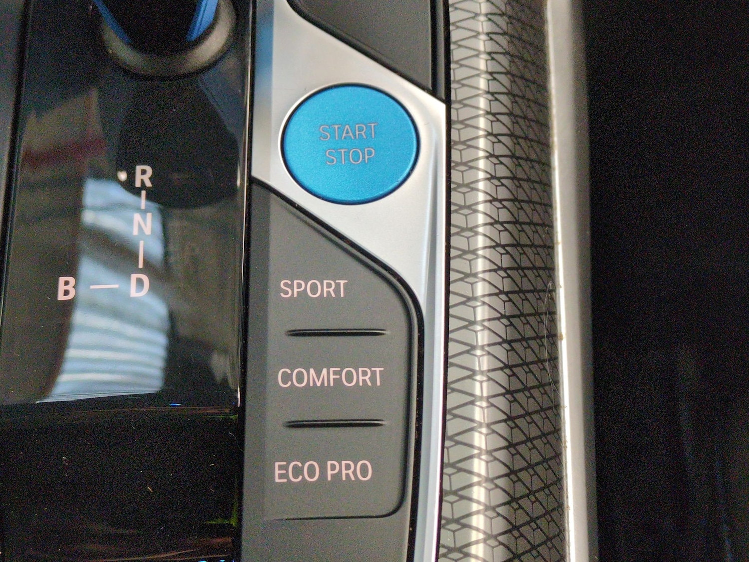 Used BMW i4 2022 for sale - 76648470: Photo 20