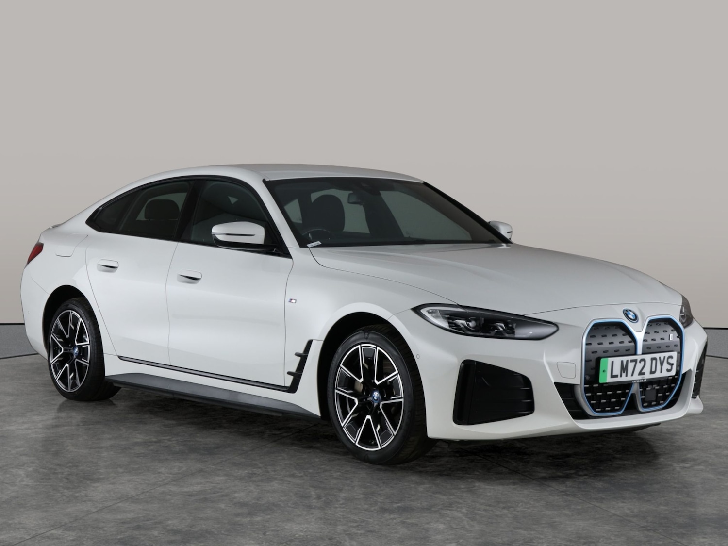 Used BMW i4 2022 for sale - 76648470: Photo 8