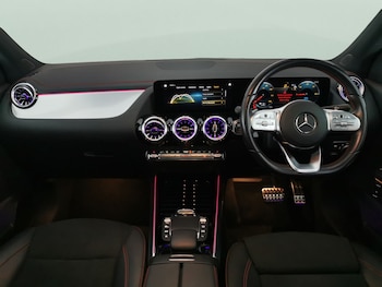 Used Mercedes-Benz EQA 2022 for sale - 76439713: Photo