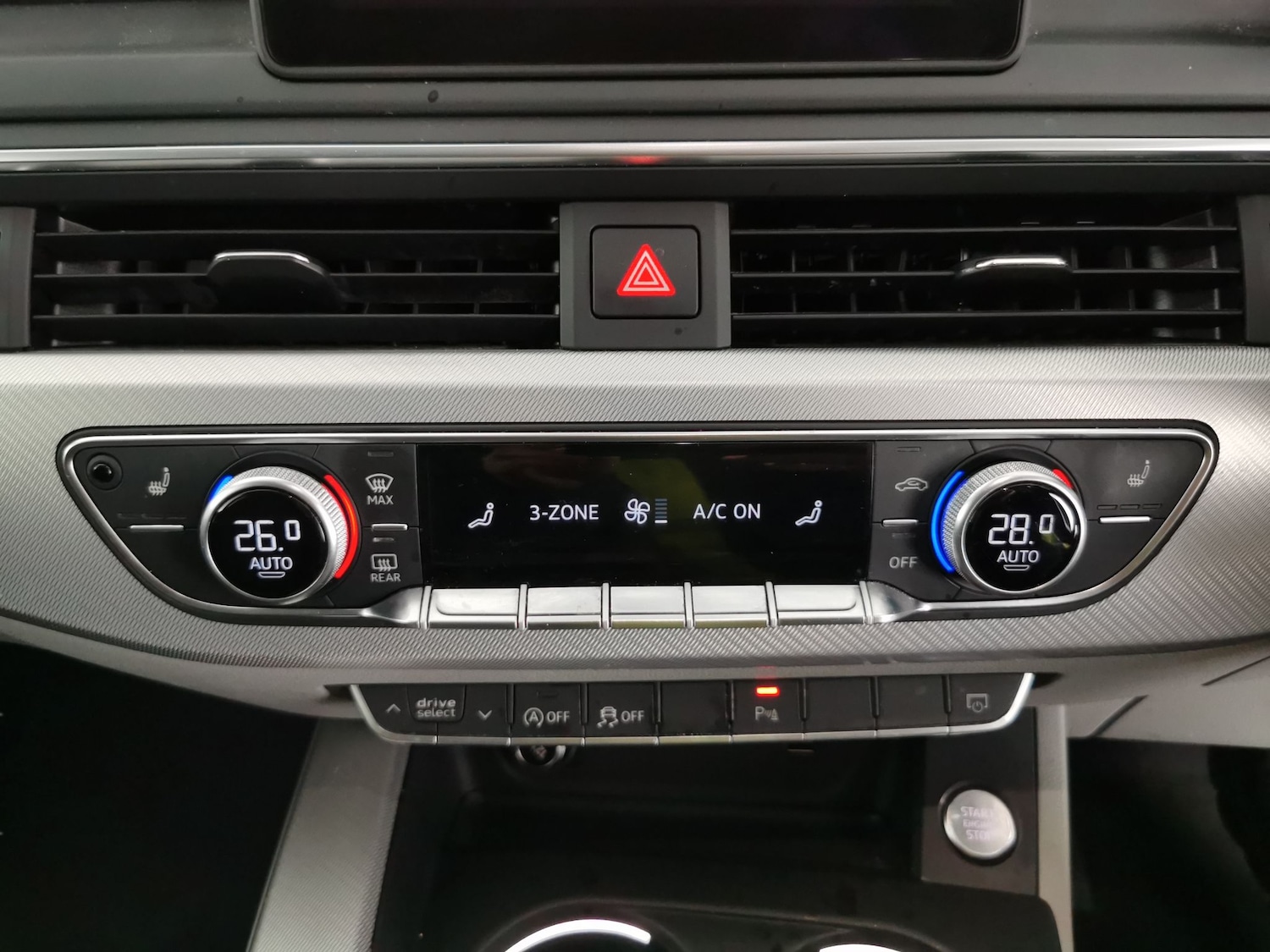 Used Audi A4 Avant 2019 for sale - 76766699: Photo 21