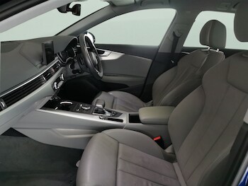 Used Audi A4 2019 for sale - 76766699: Photo