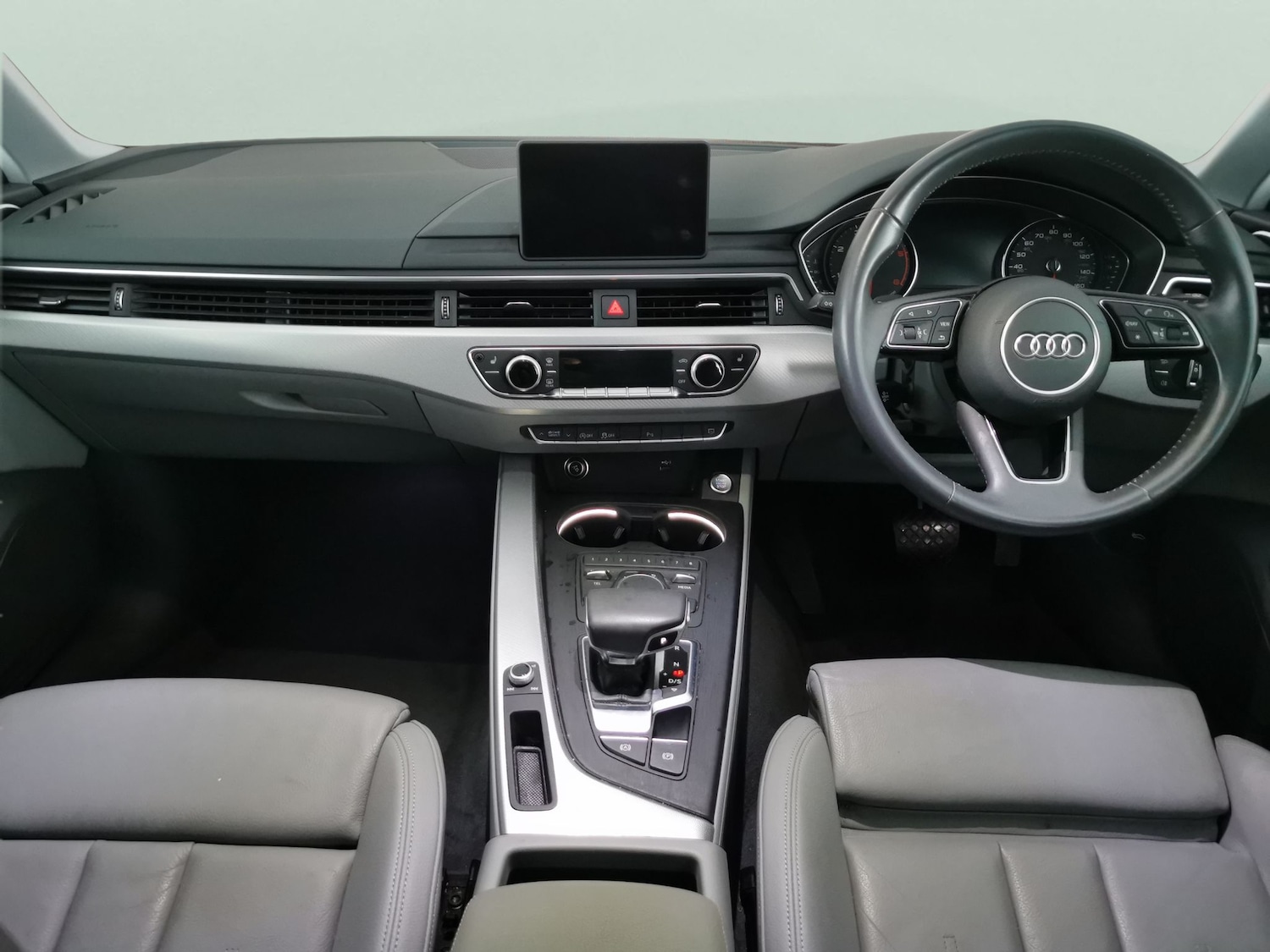 Used Audi A4 Avant 2019 for sale - 76766699: Photo 7